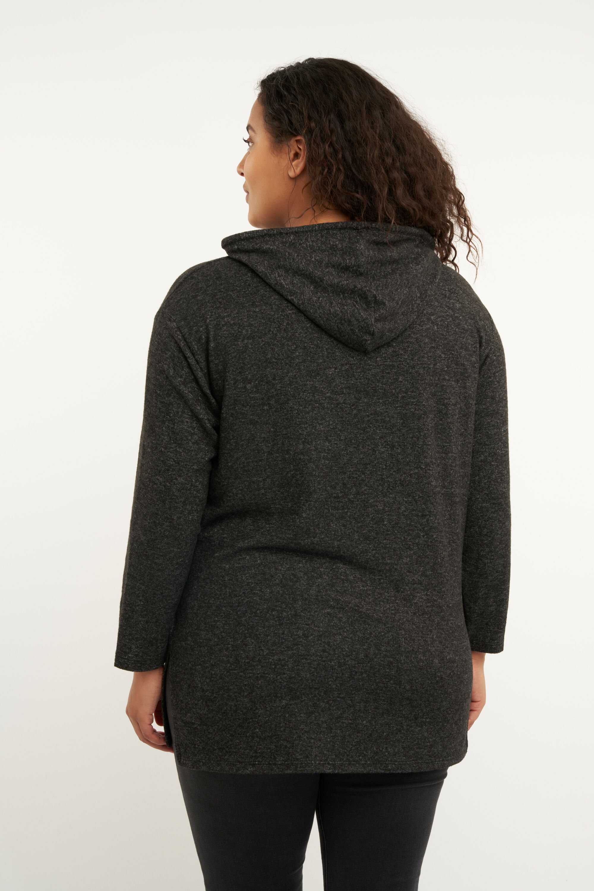 Hoodie image number 3