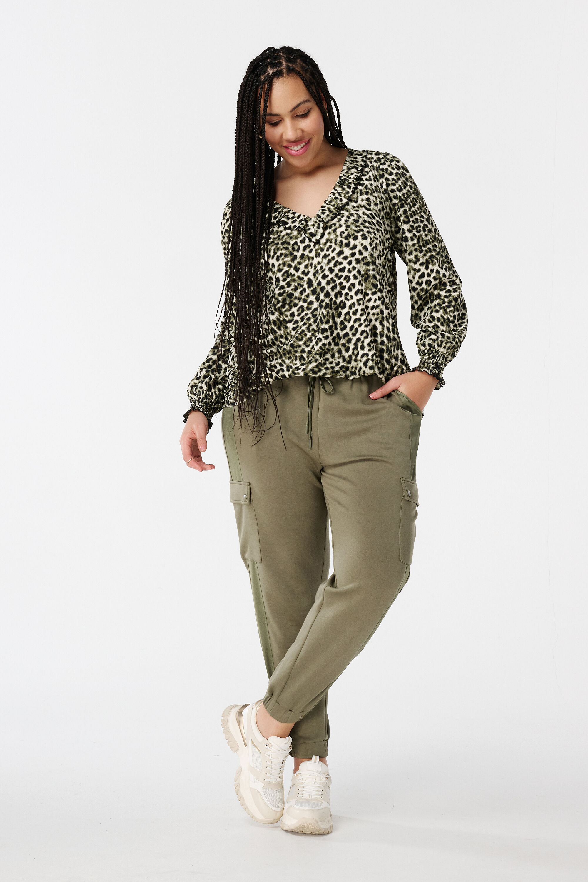 Top met print en ruffle details image number 5