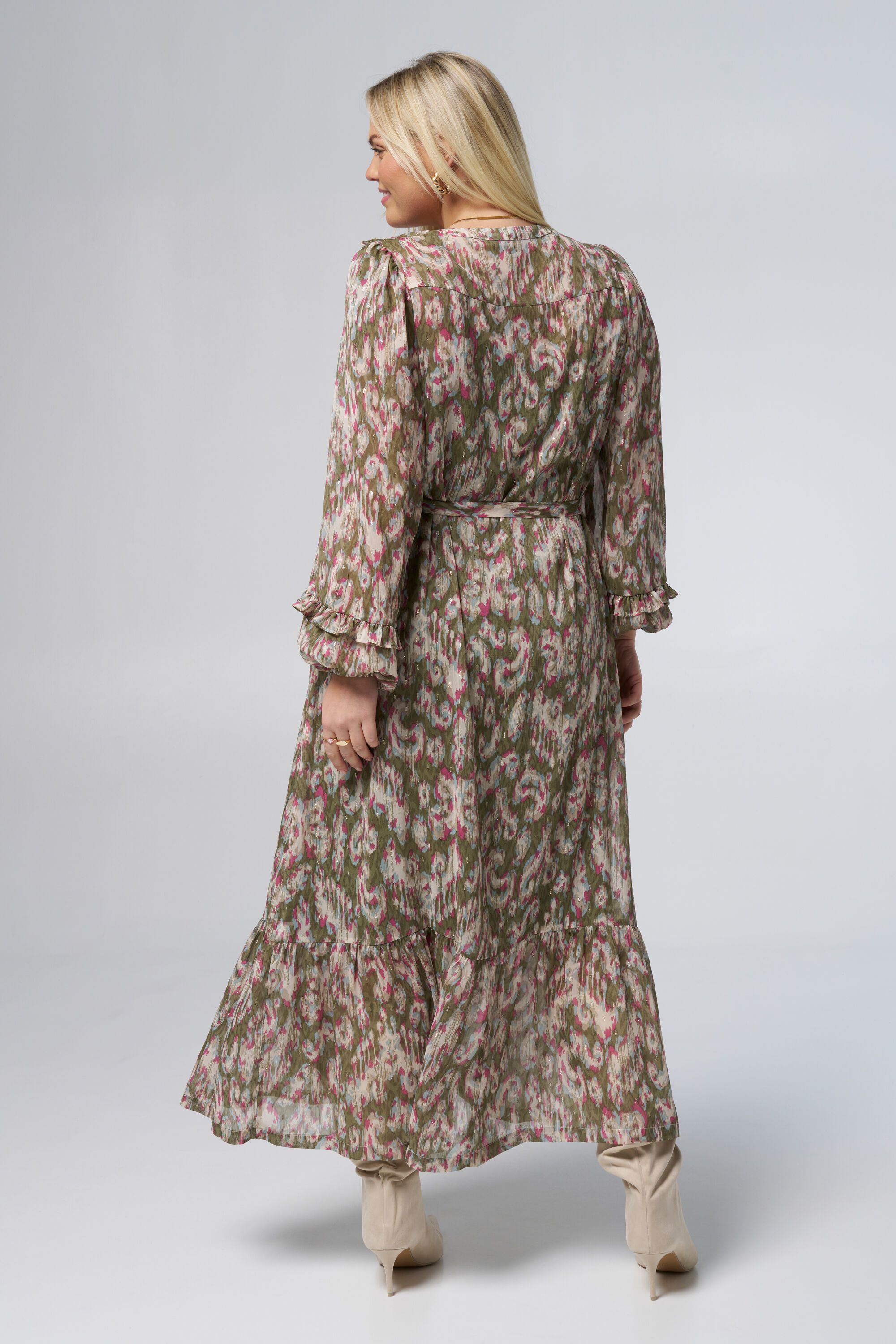 Gekleurde maxi jurk met metallic details image number 3