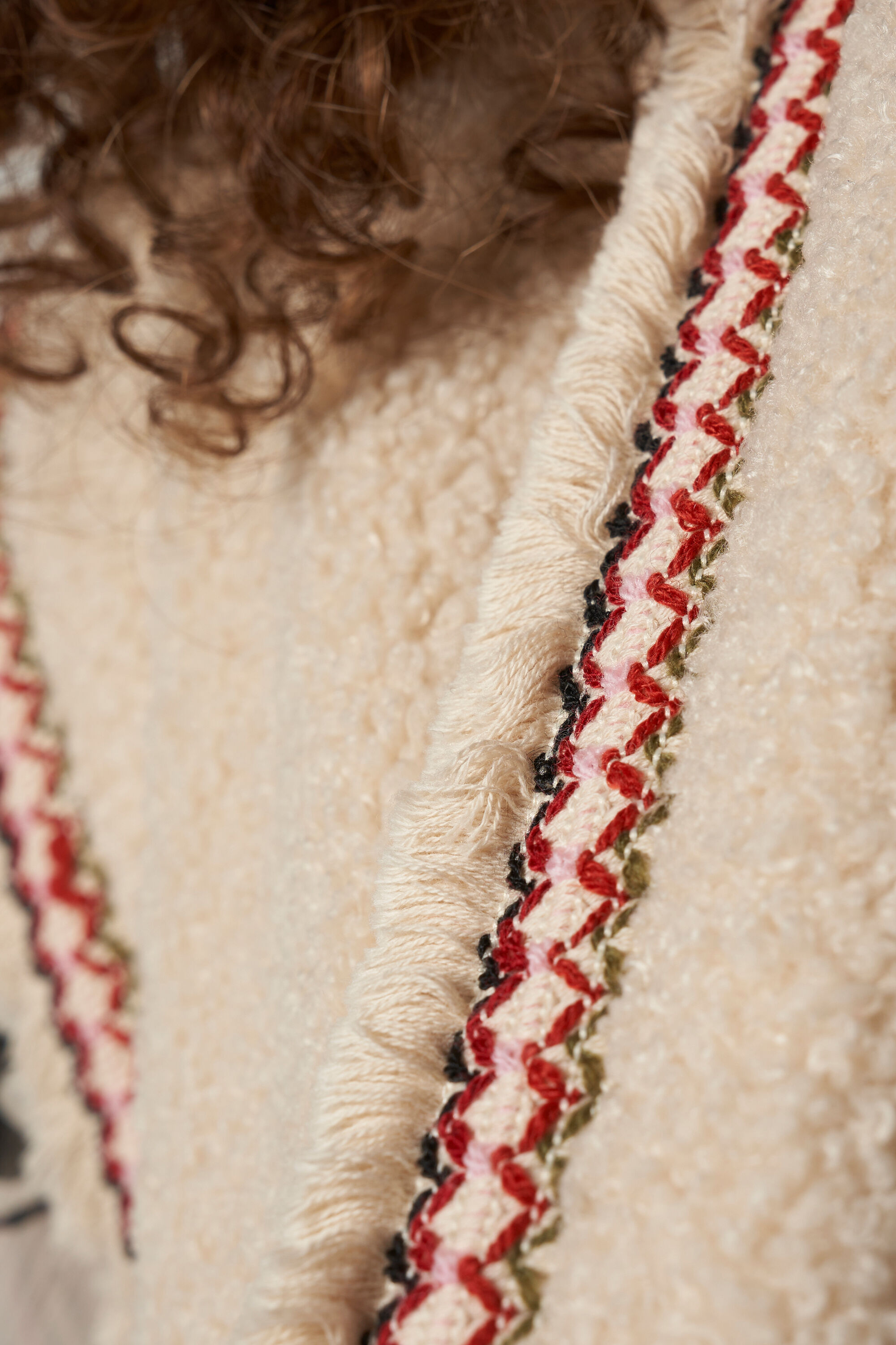 Teddy gilet met details image number 4