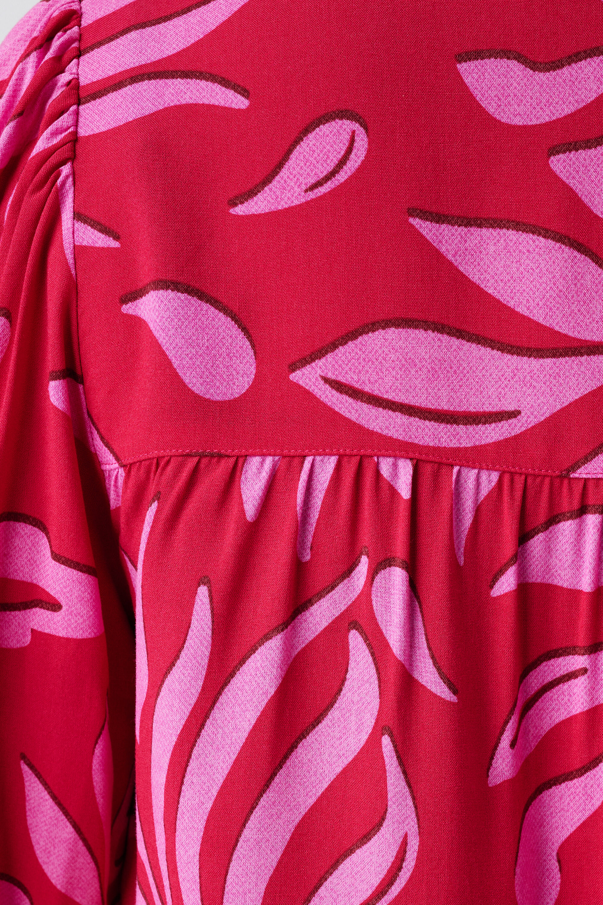 Blouse met print en klosjes image number 6