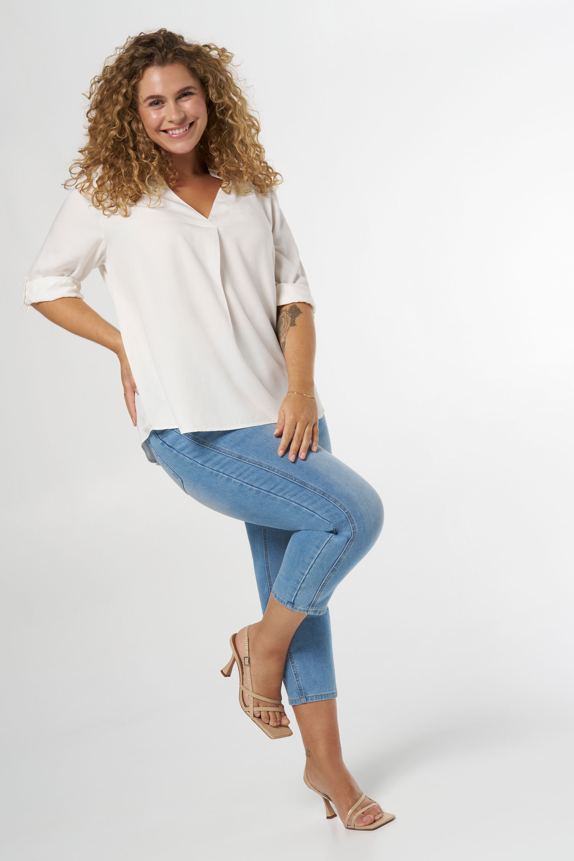 Blouse met v-hals image number 5