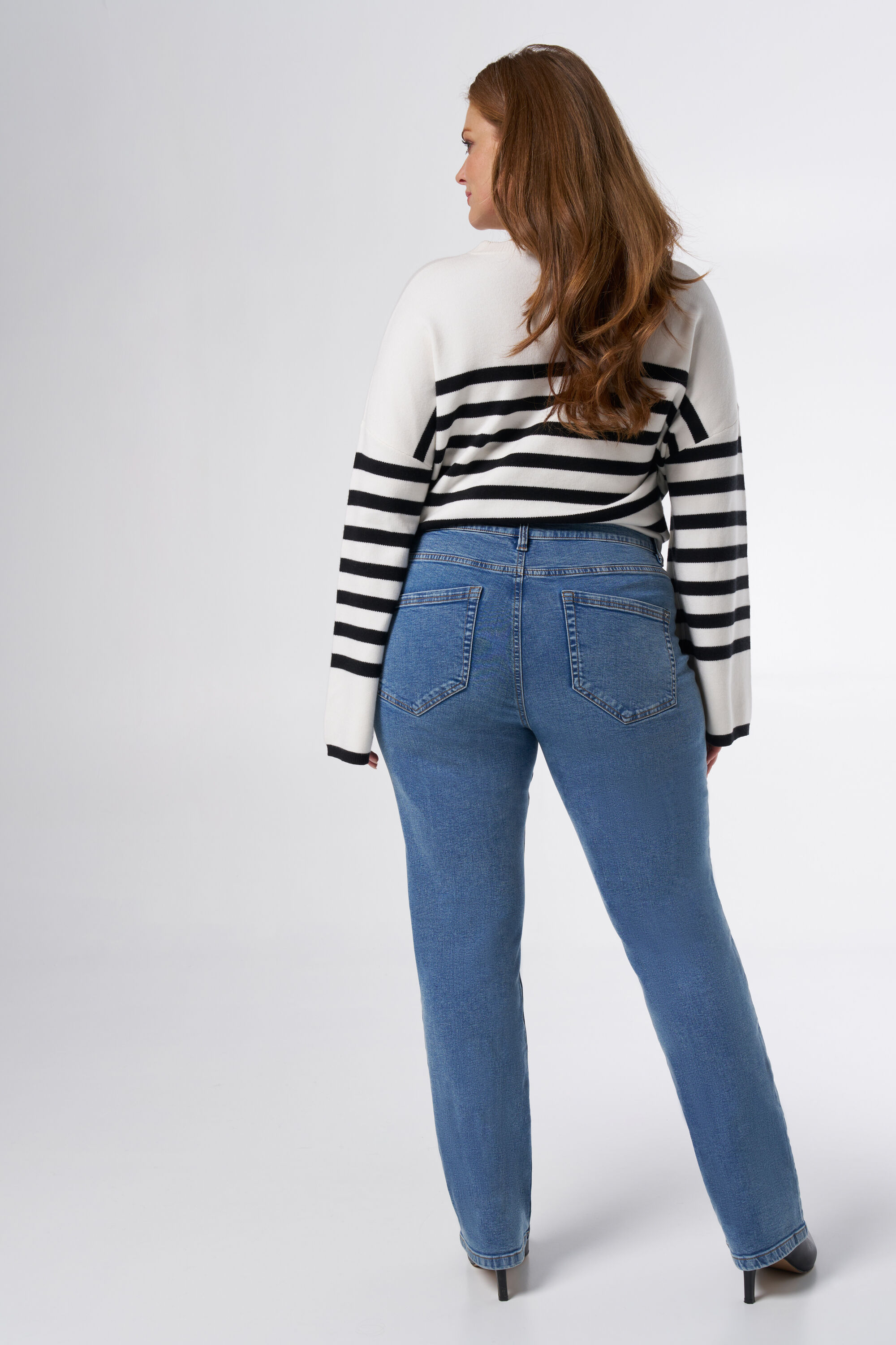 Straight leg jeans LILY image number 3