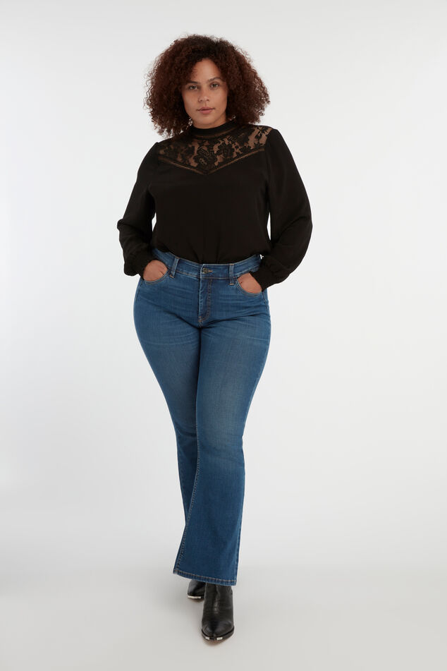 Magic Simplicity flared leg SHAPES jeans image number 0