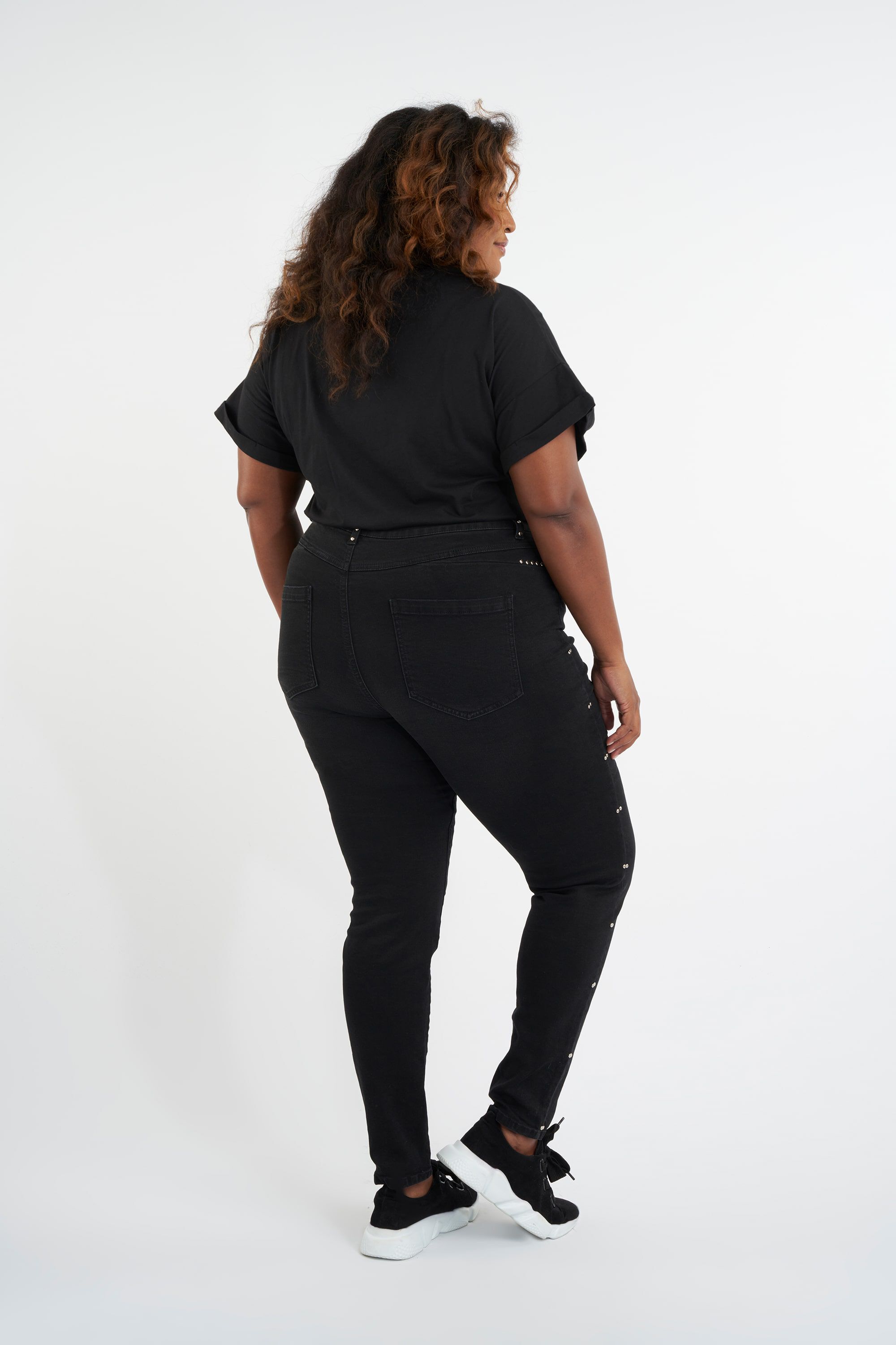 Jeans met studs  image number 3