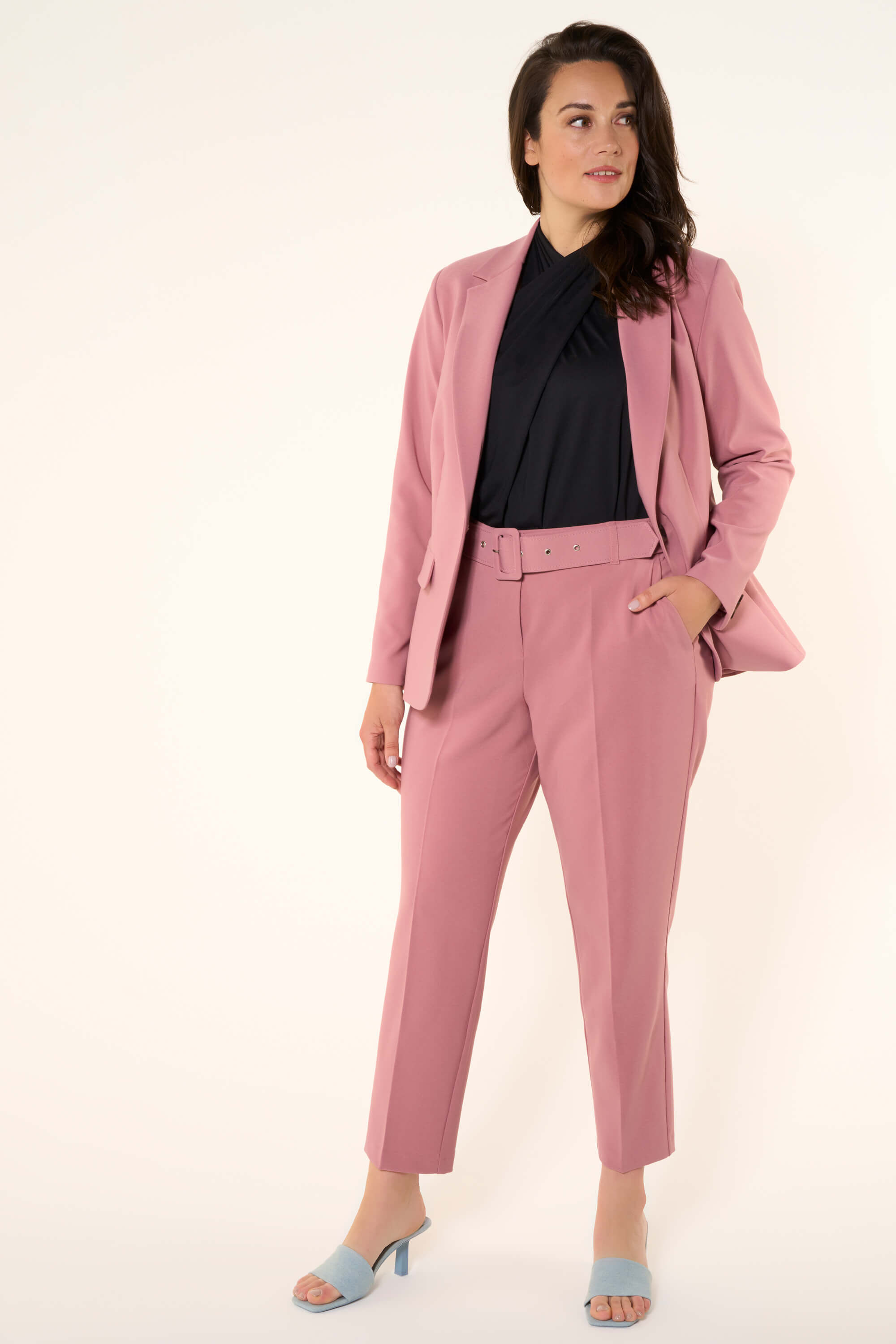 Blazer image number 5