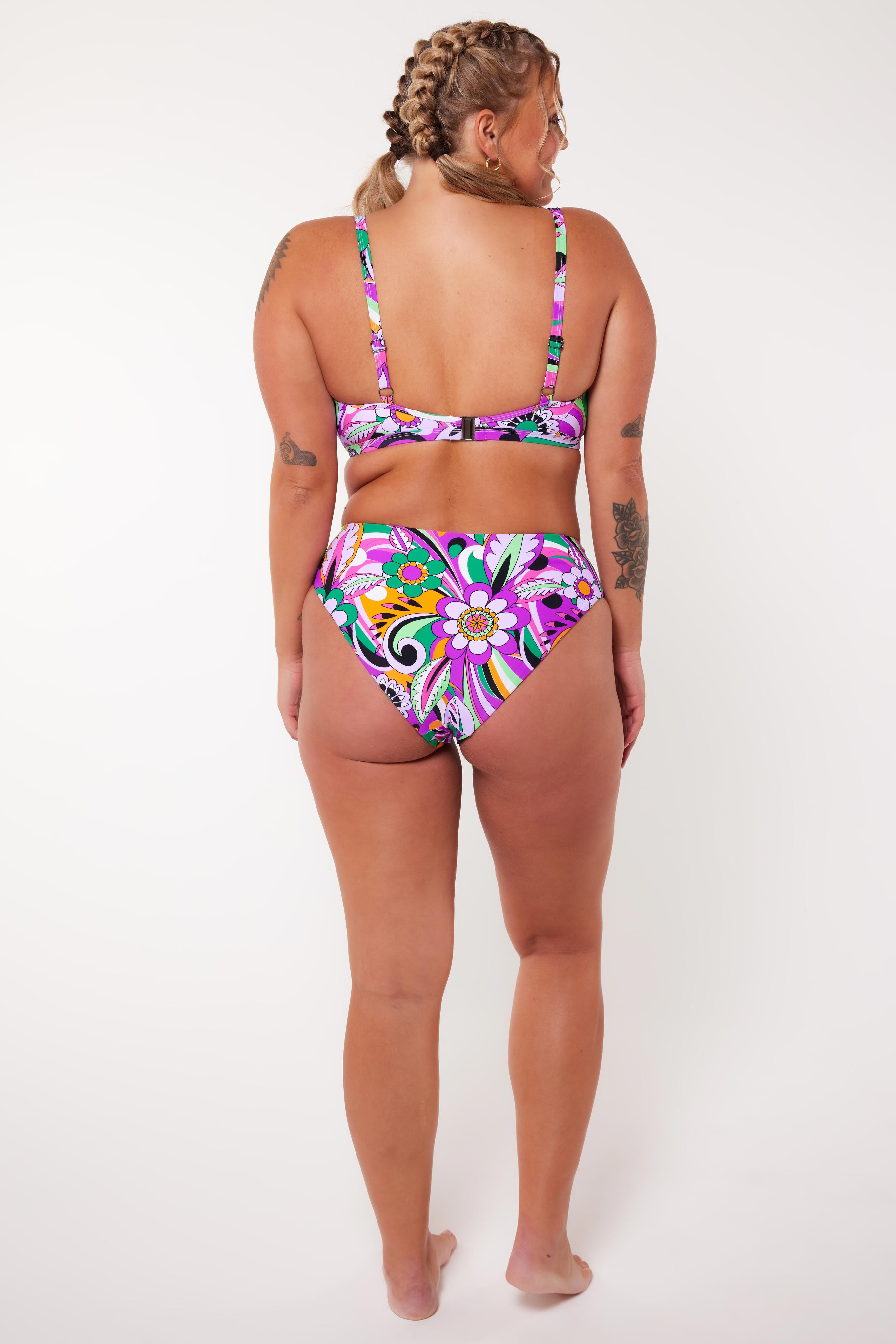 Bikini top met v-shape detail image number 4