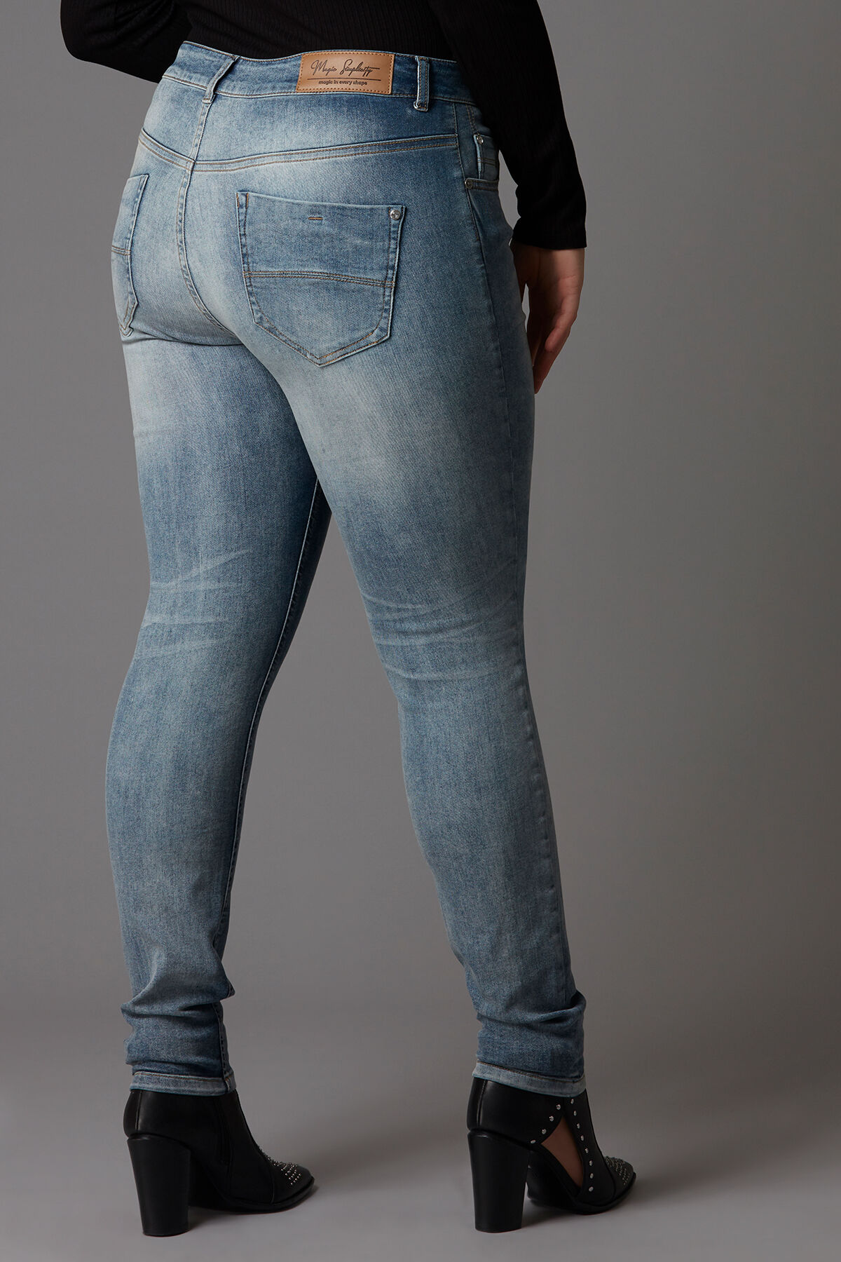 Magic Simplicity SHAPES jeans image number 5