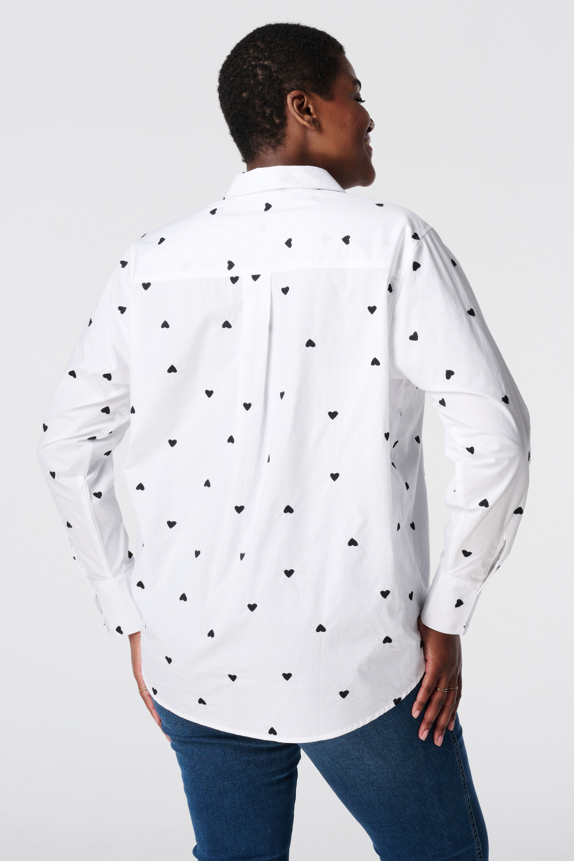 Overhemdblouse met hartjes image number 3
