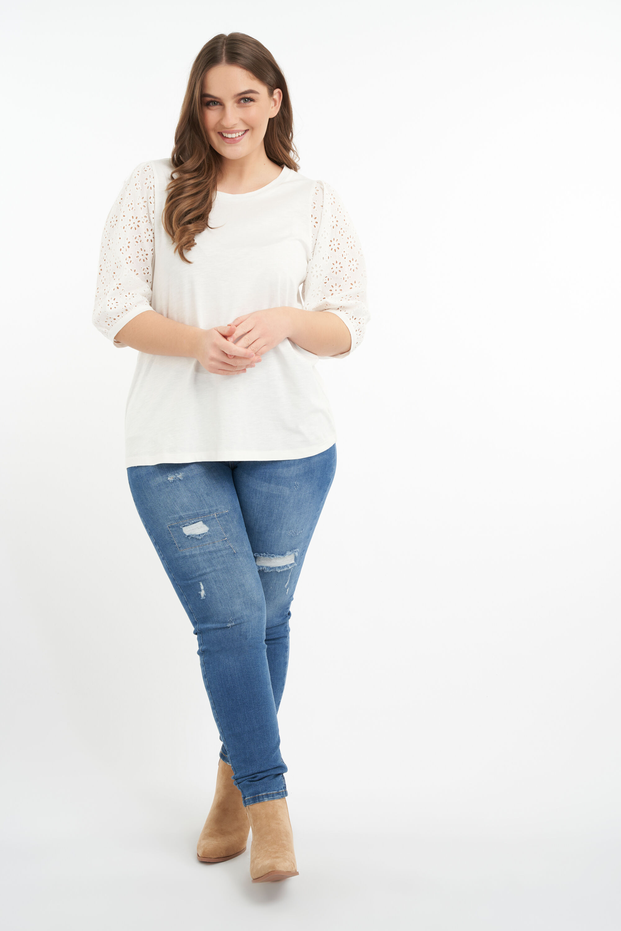 Top met broderie image number 5