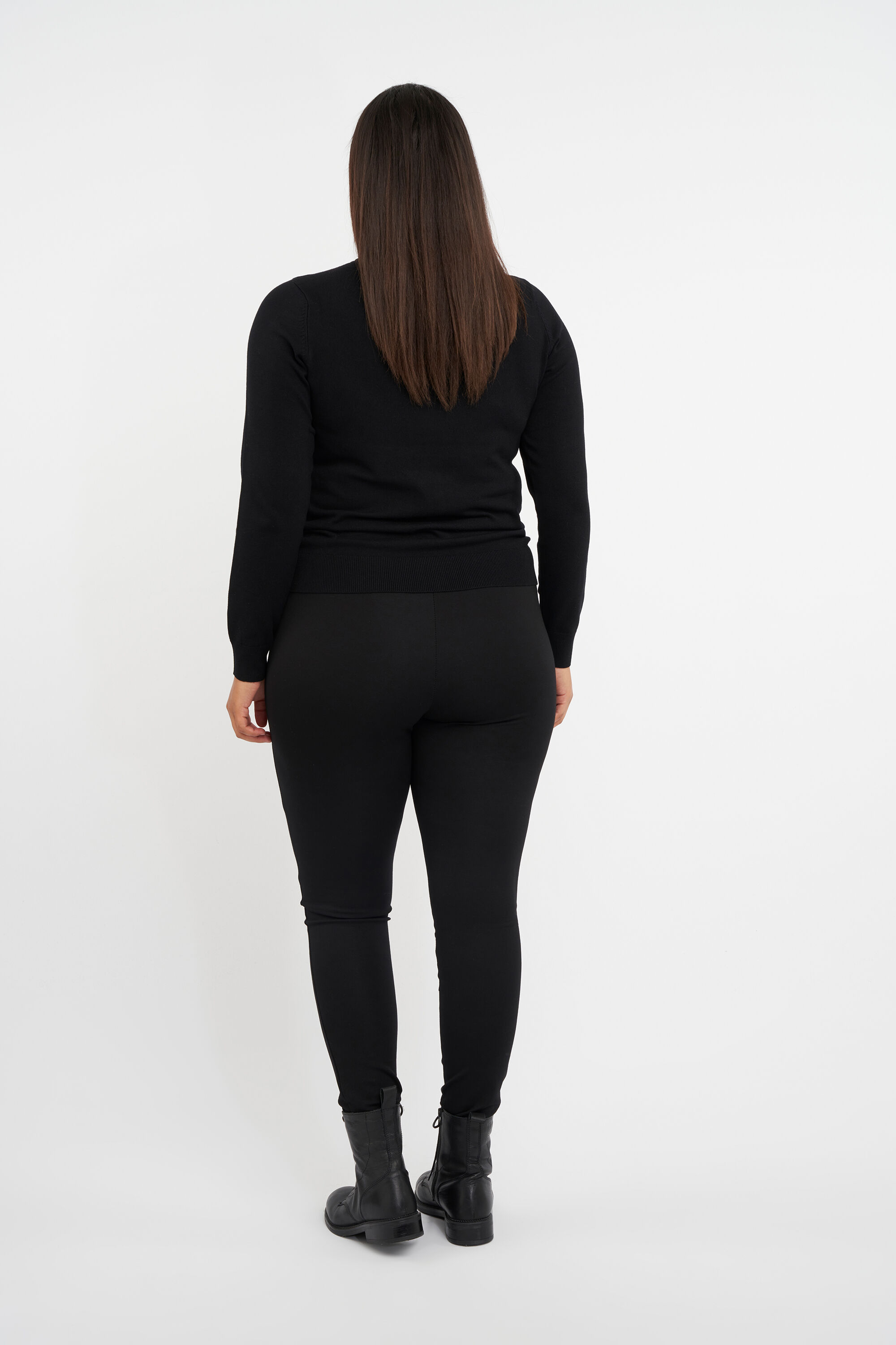 Tregging met detail image number 3