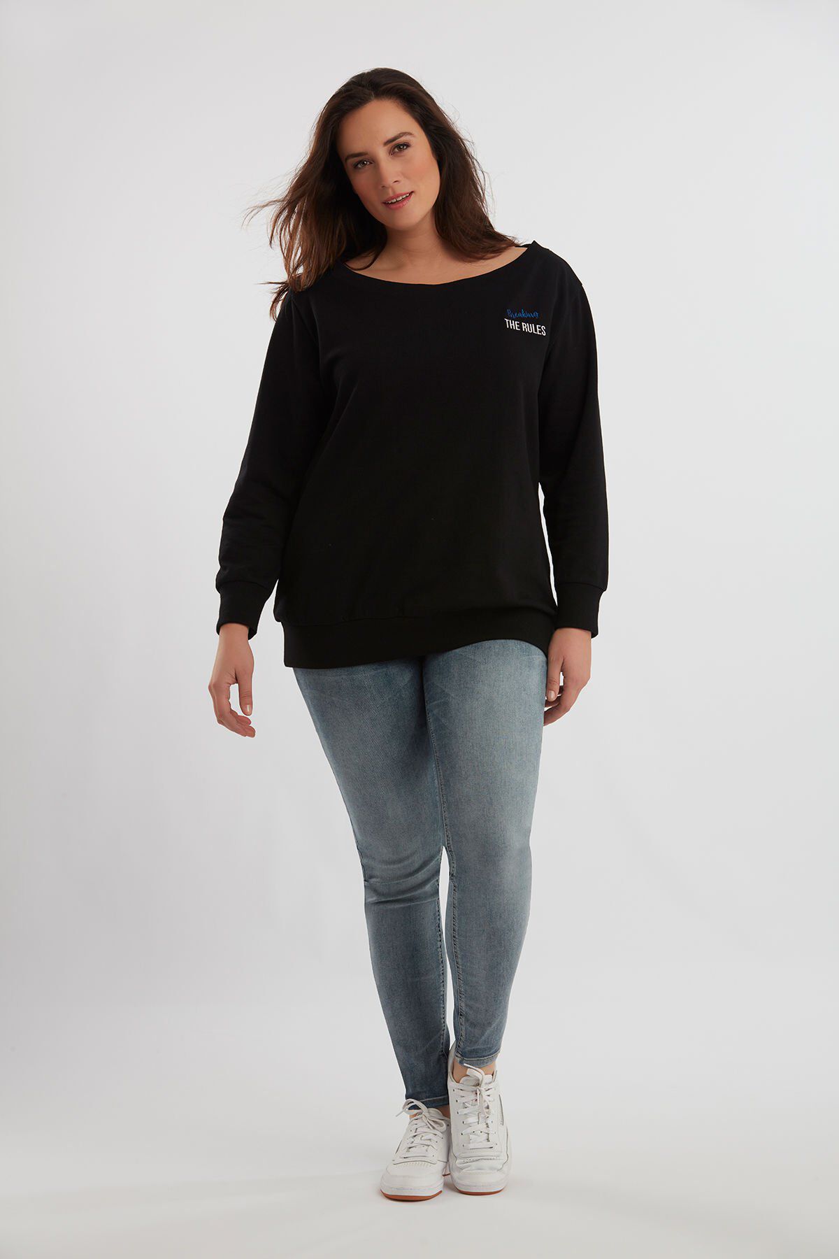 Off shoulder sweater image number 4