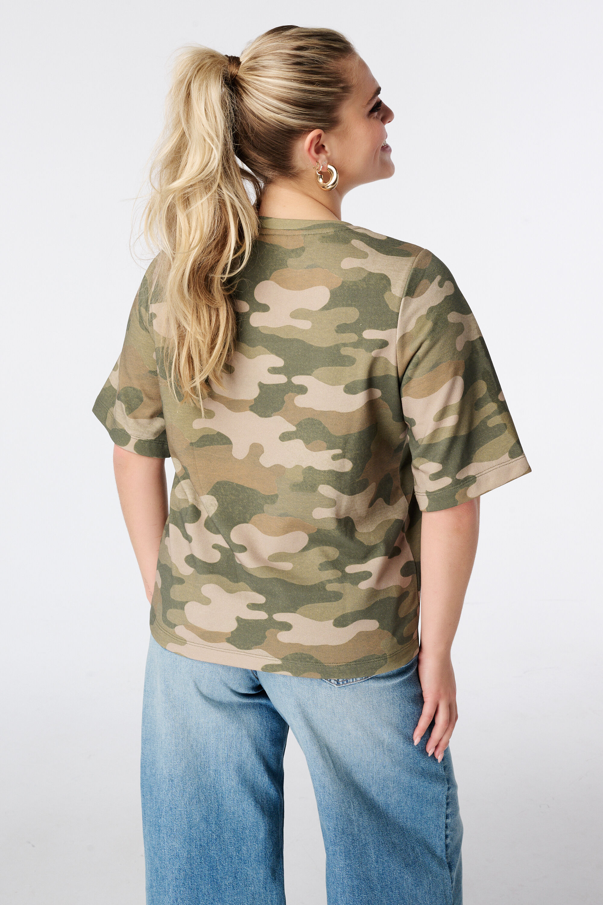 Sweat t-shirt met camouflageprint image number 3