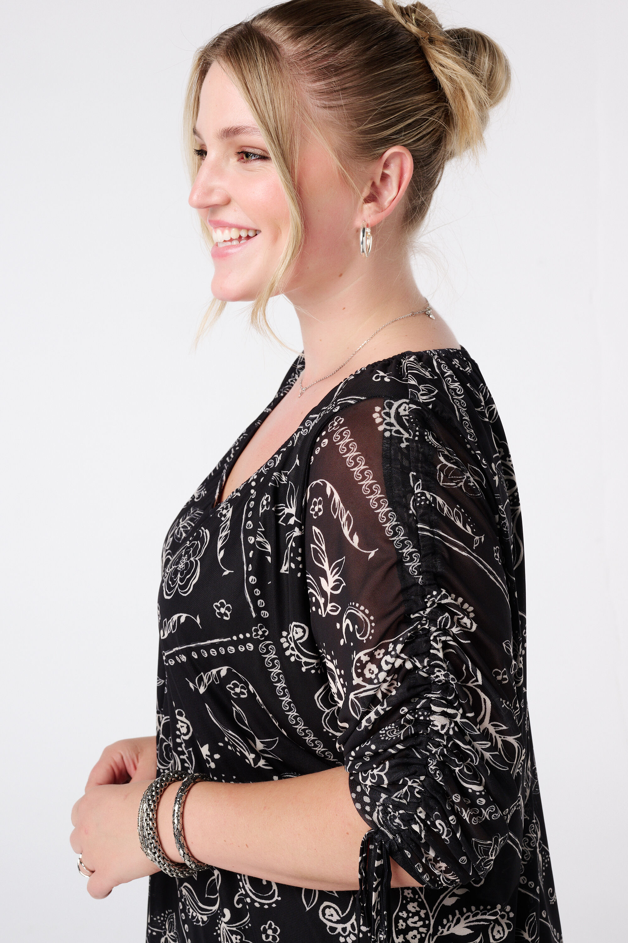 Blouse met print en drawstring mouwen image number 4