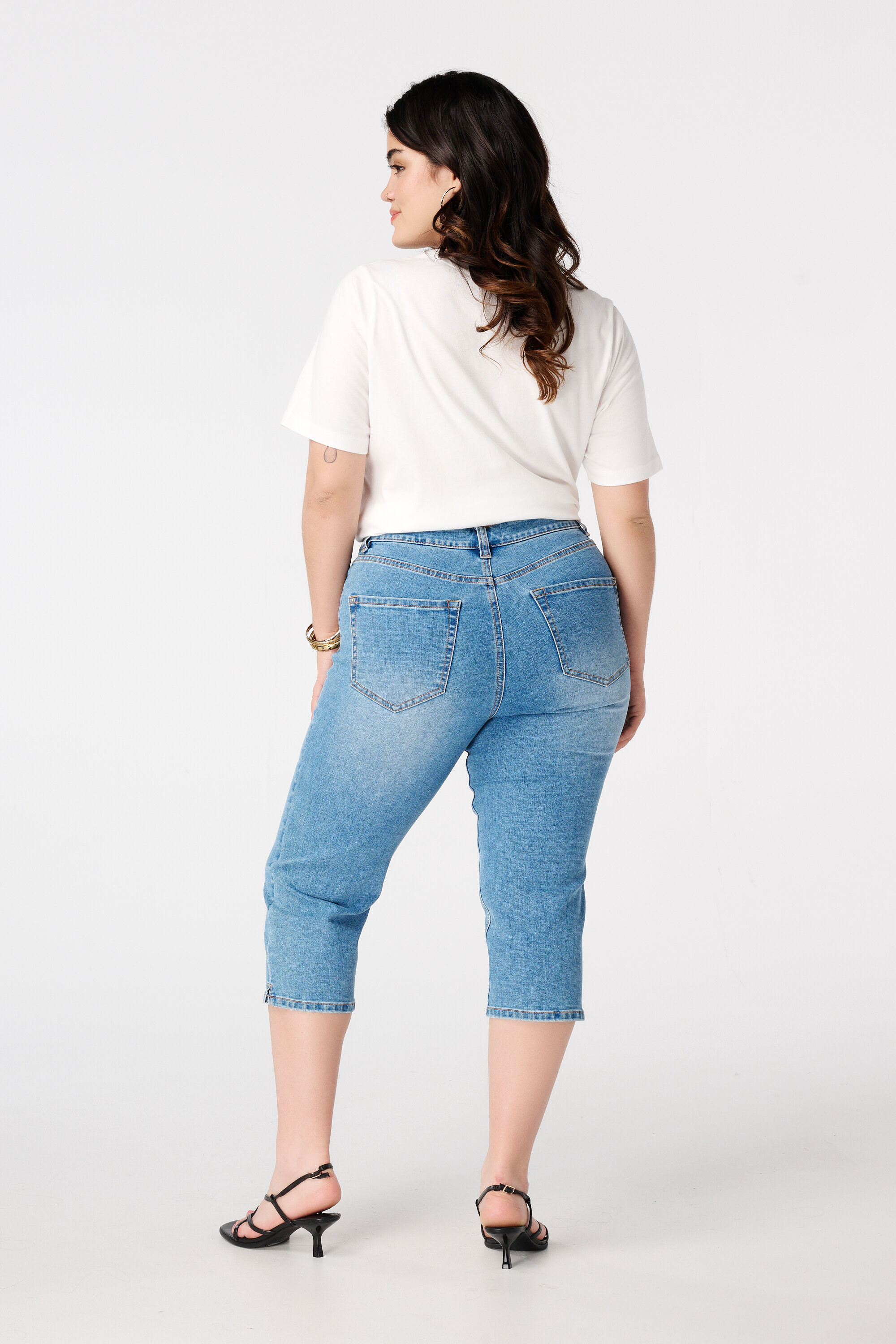 Capri jeans image number 3
