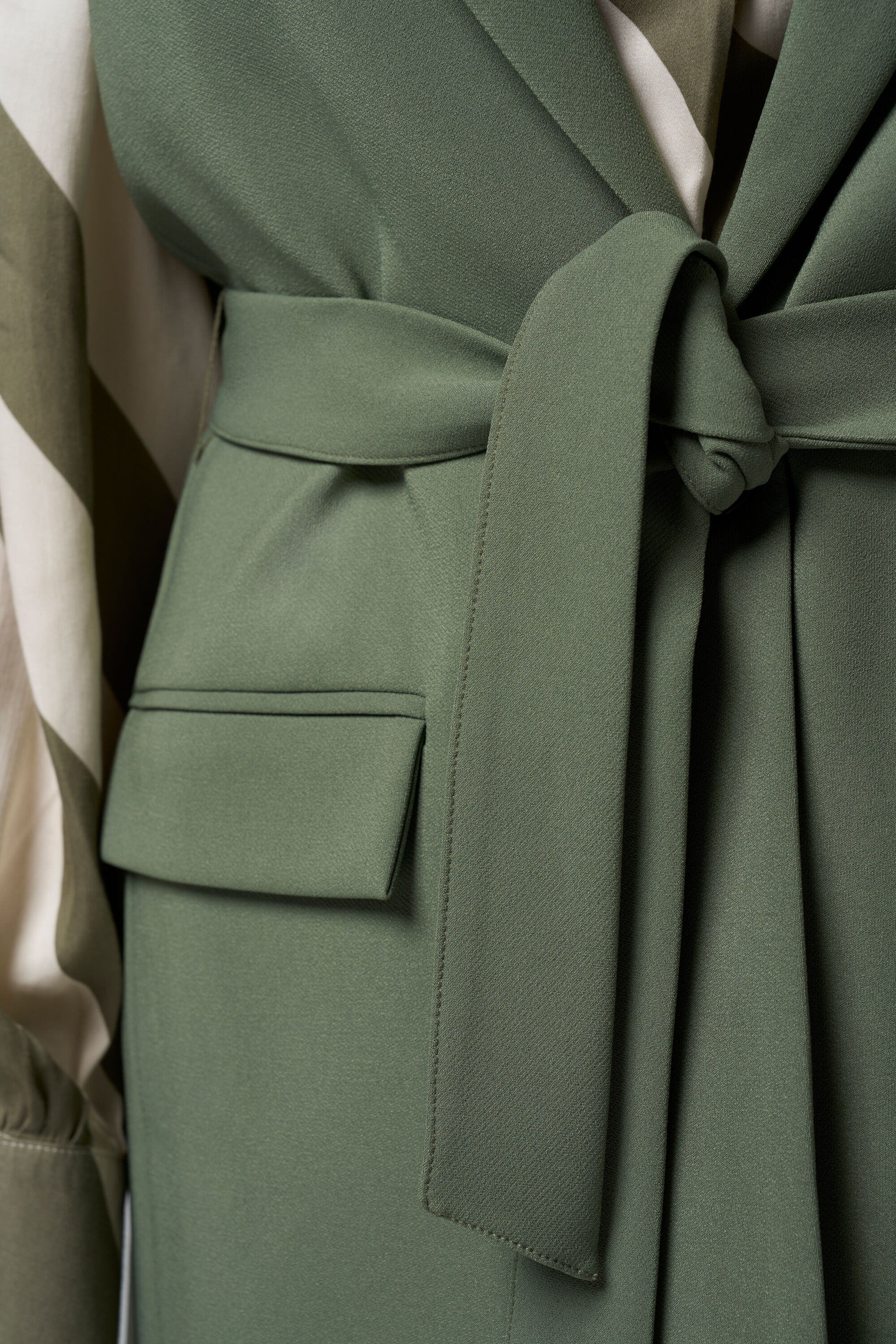 Gilet met bijpassende riem image number 4