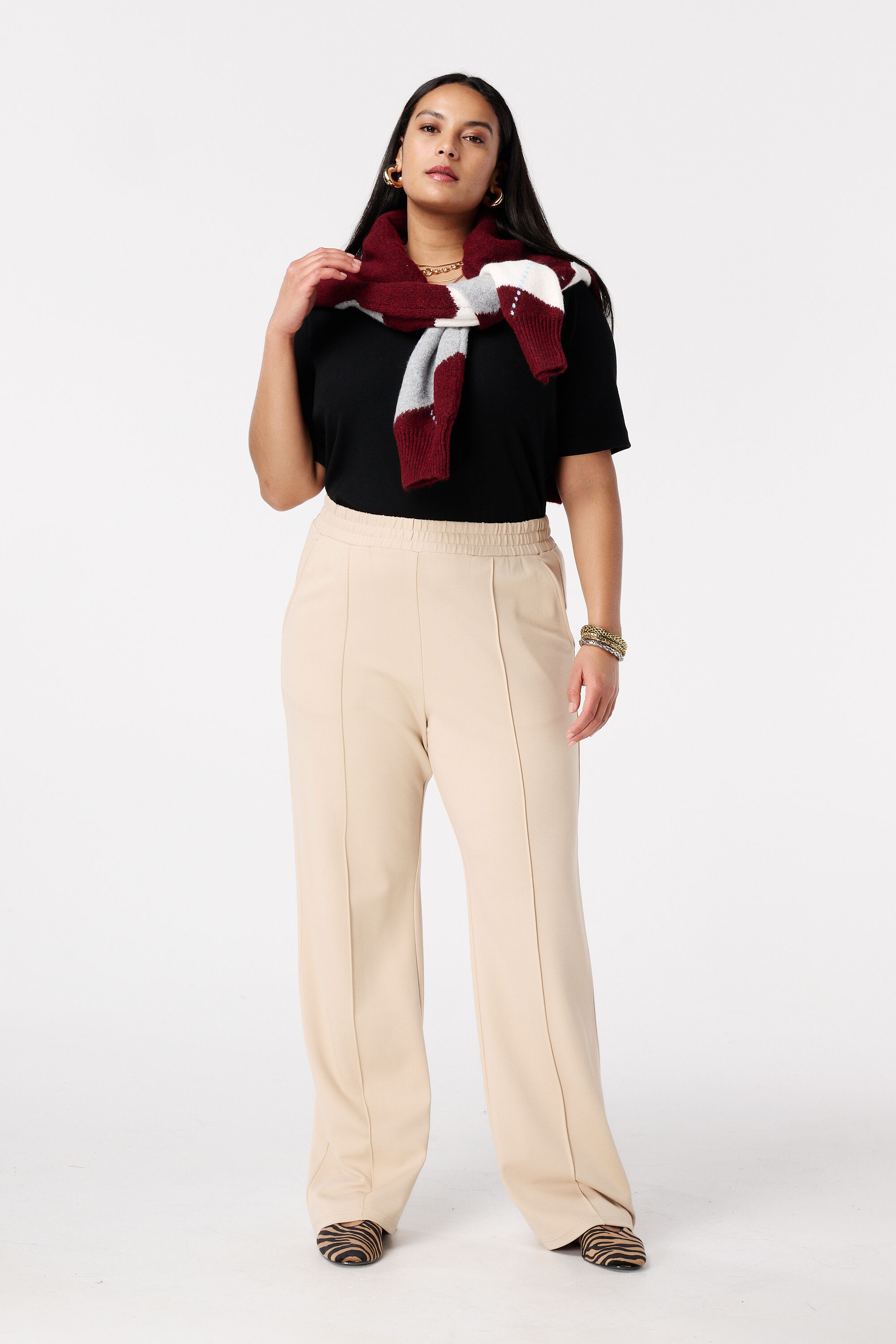 Ribstof top met v-hals image number 5