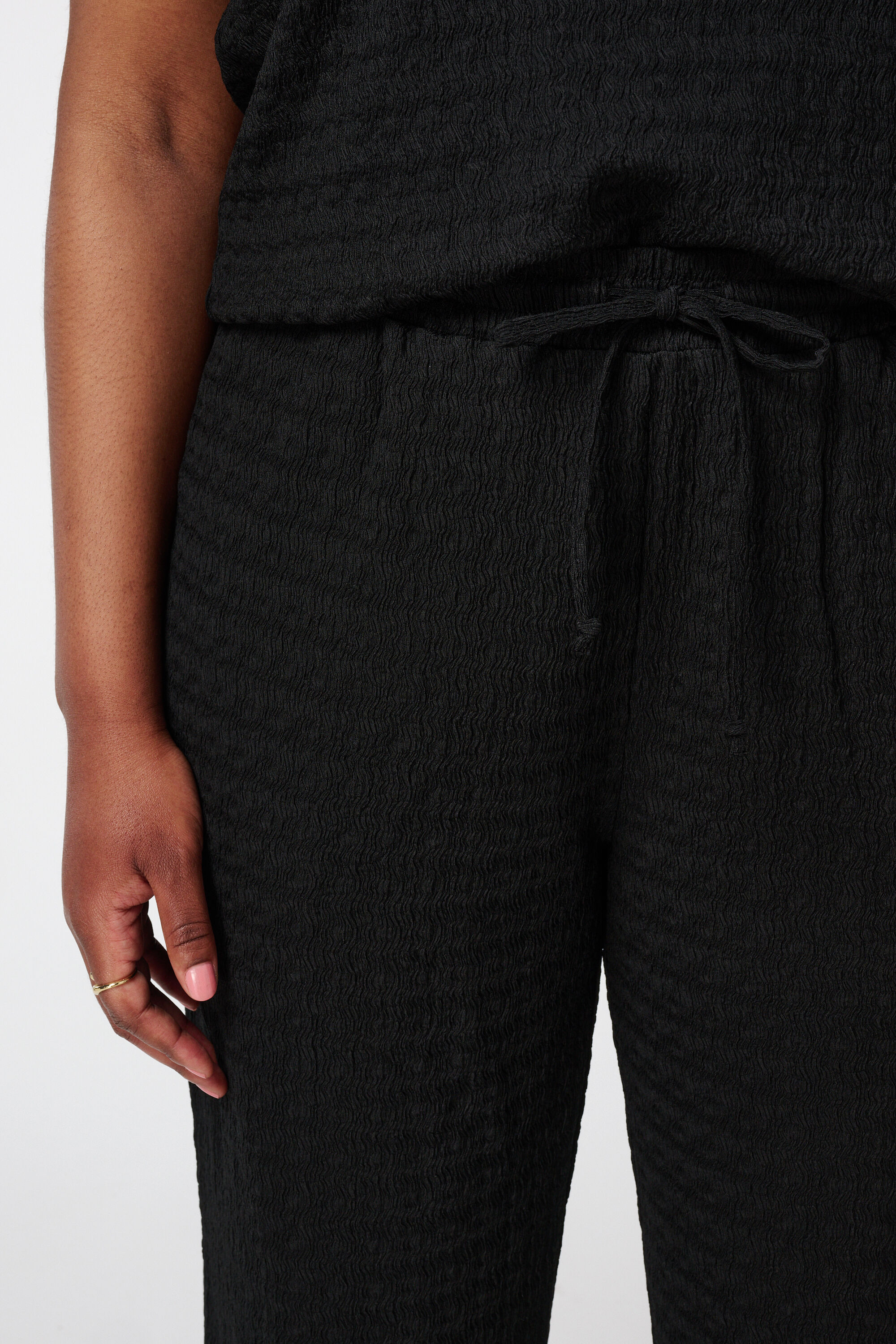 Broek met structuur en strikceintuur image number 4