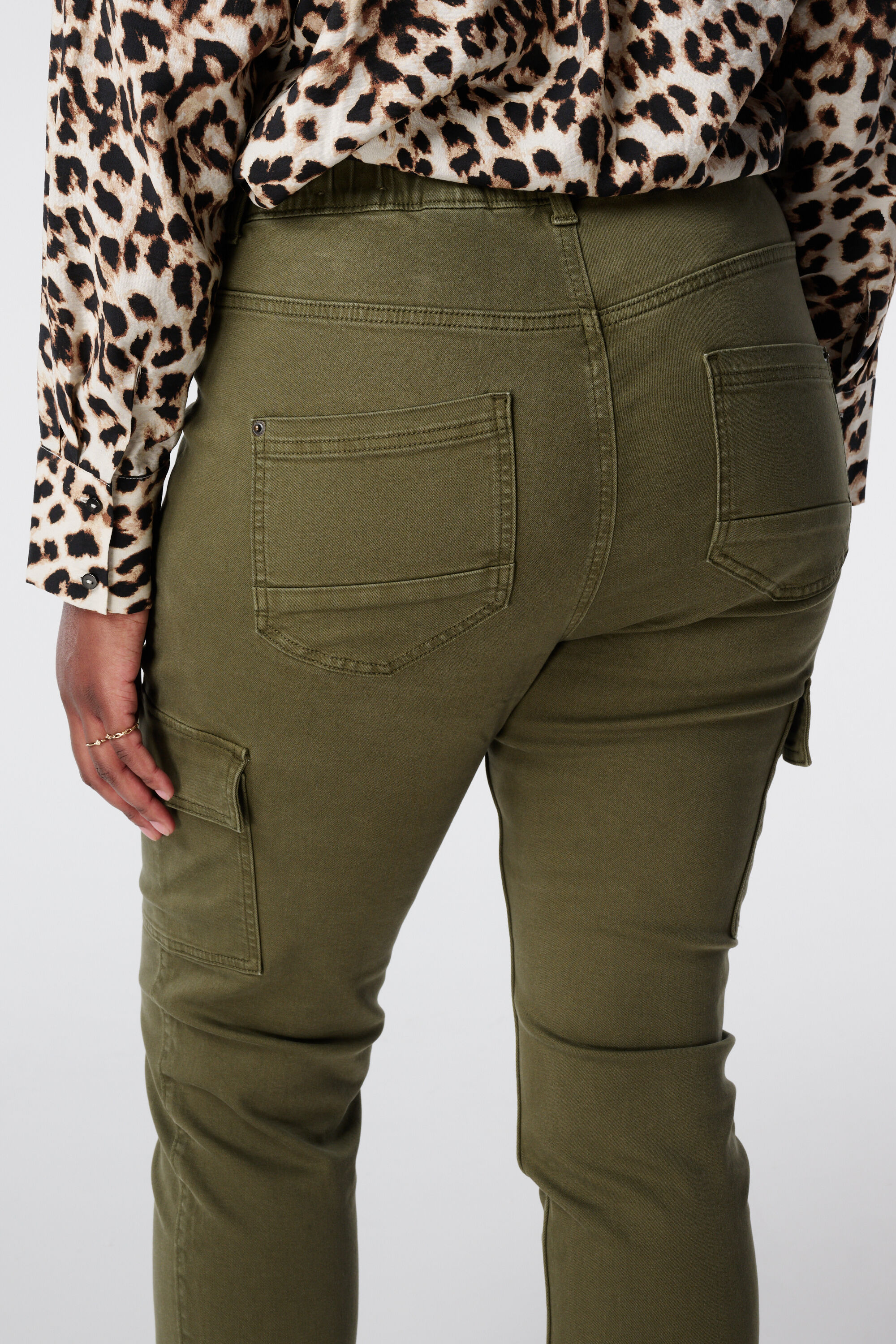 Skinny leg tregging cargo image number 4