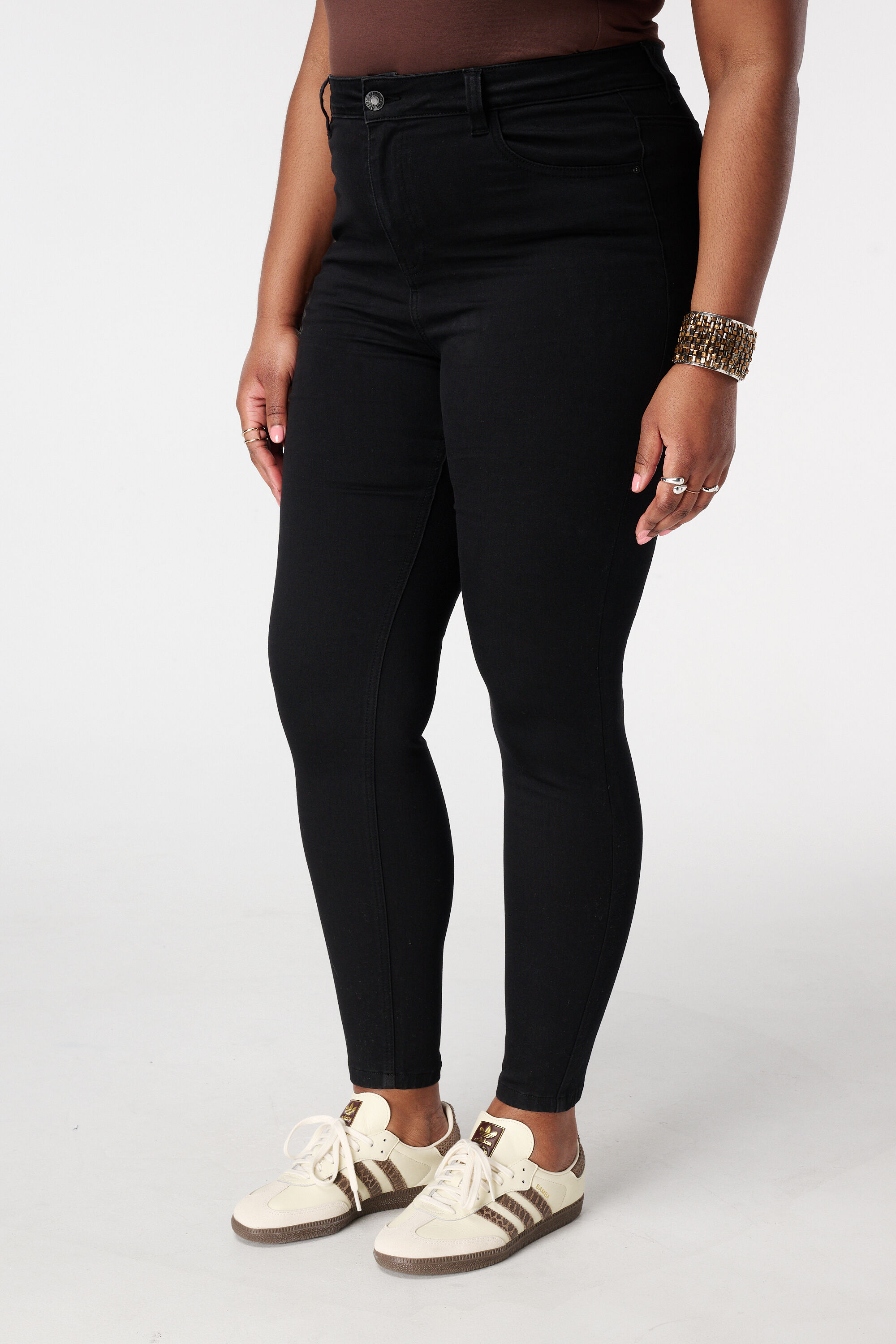 Skinny leg high waist jeans CHERRY image number 5