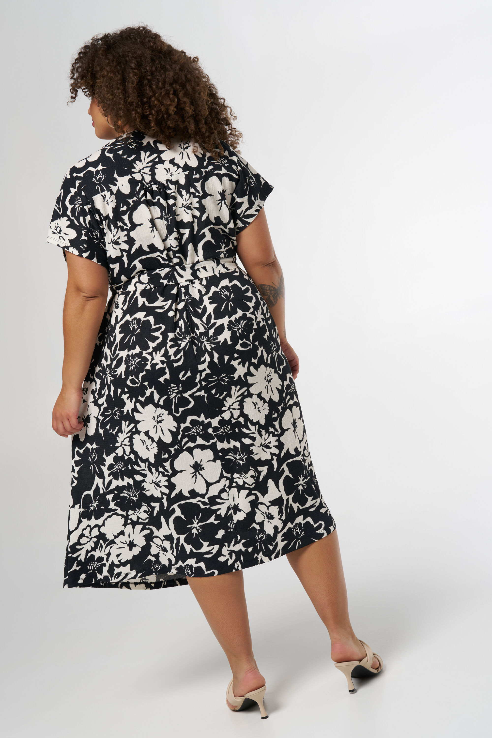 Doorknoopjurk met print image number 3