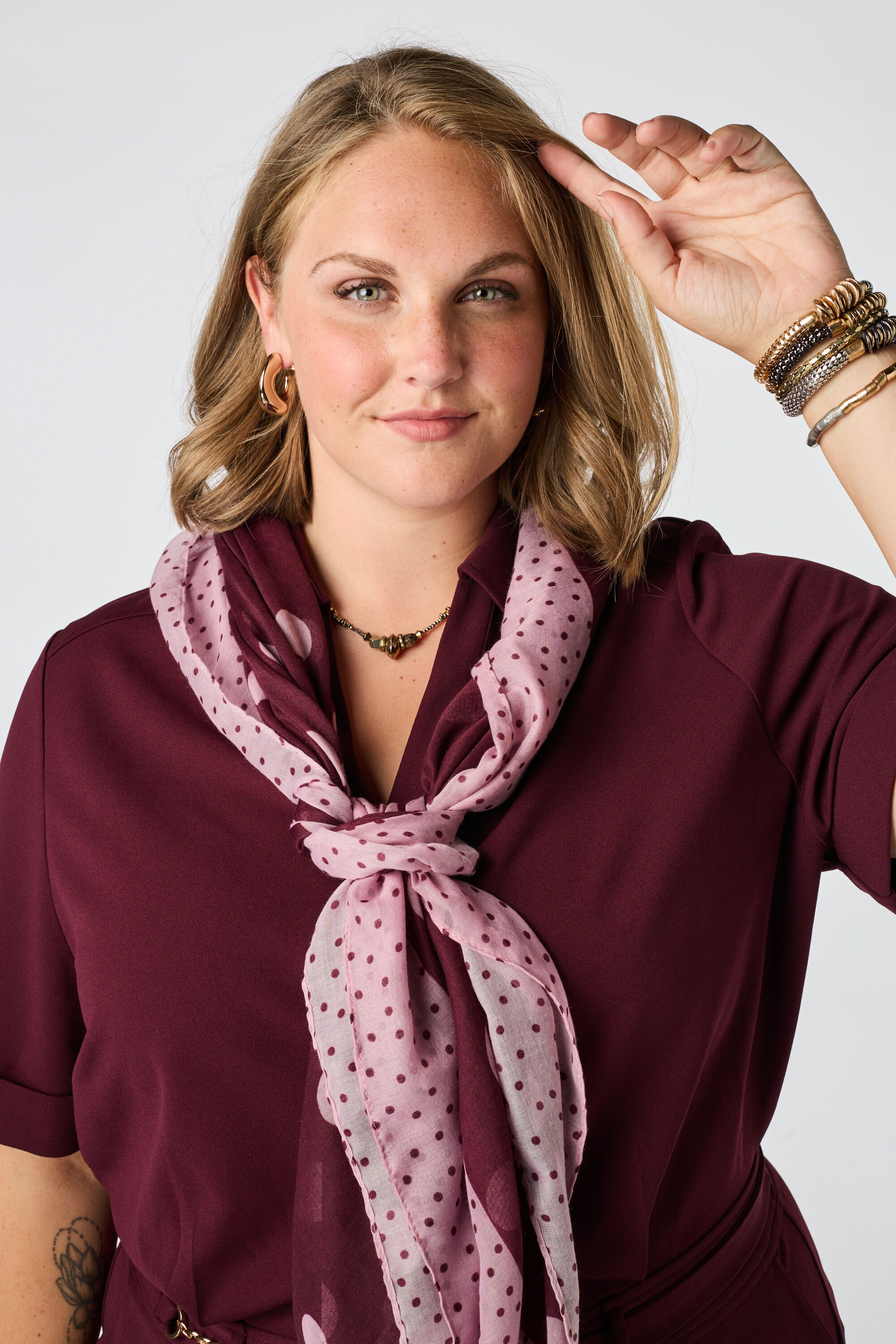 Sjaal met polka dot print image number 2