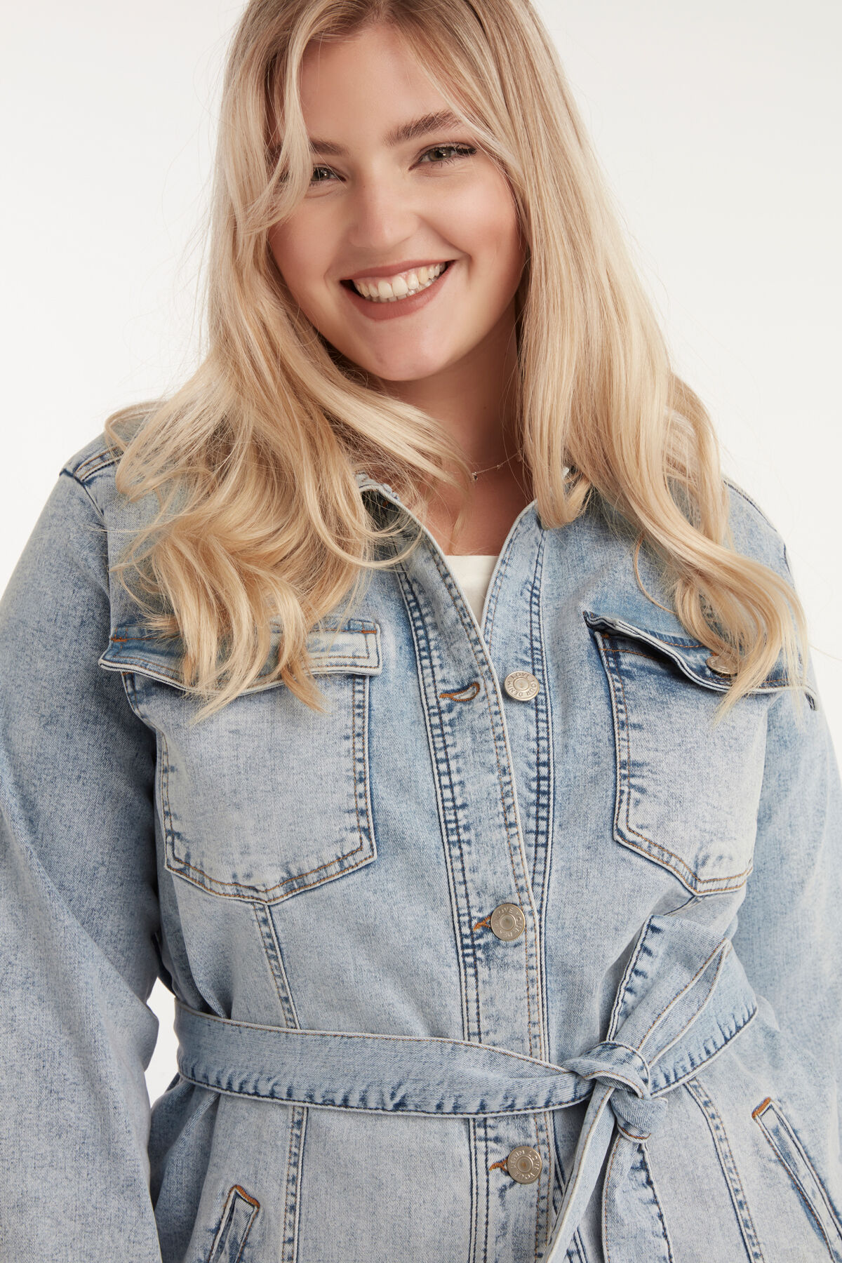 Lange spijkerjas met ceintuur image number 5