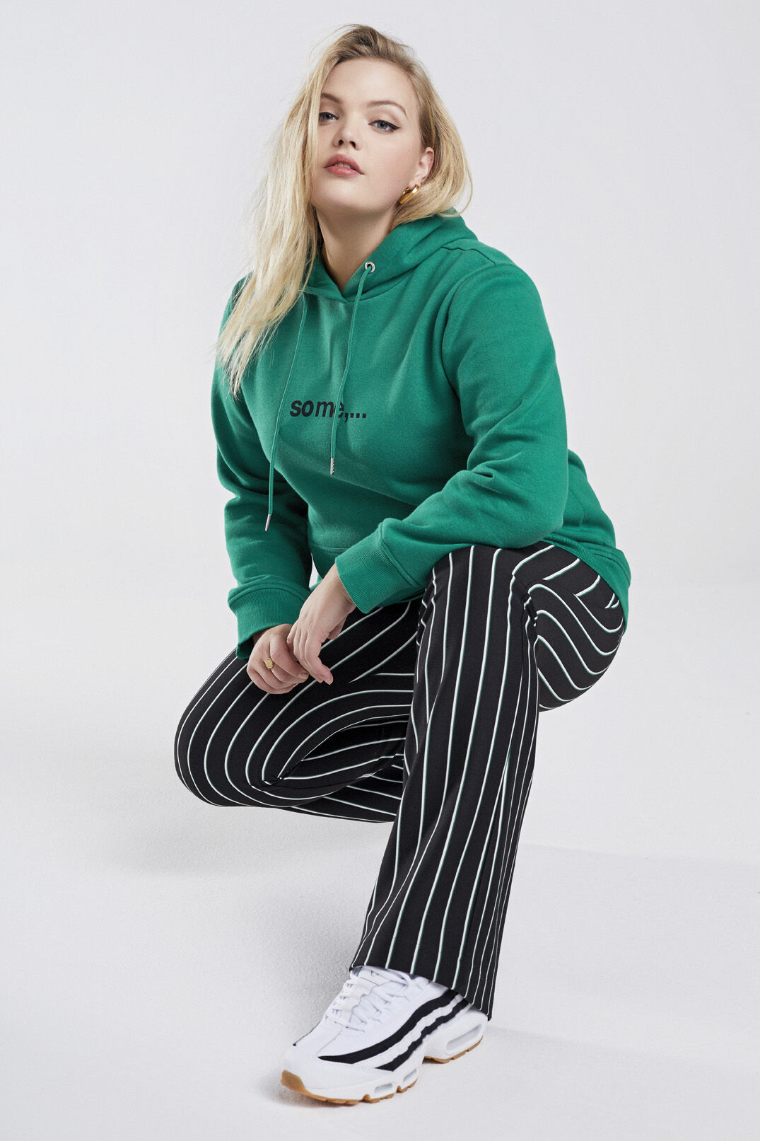 Gestreepte flared broek  image number 6