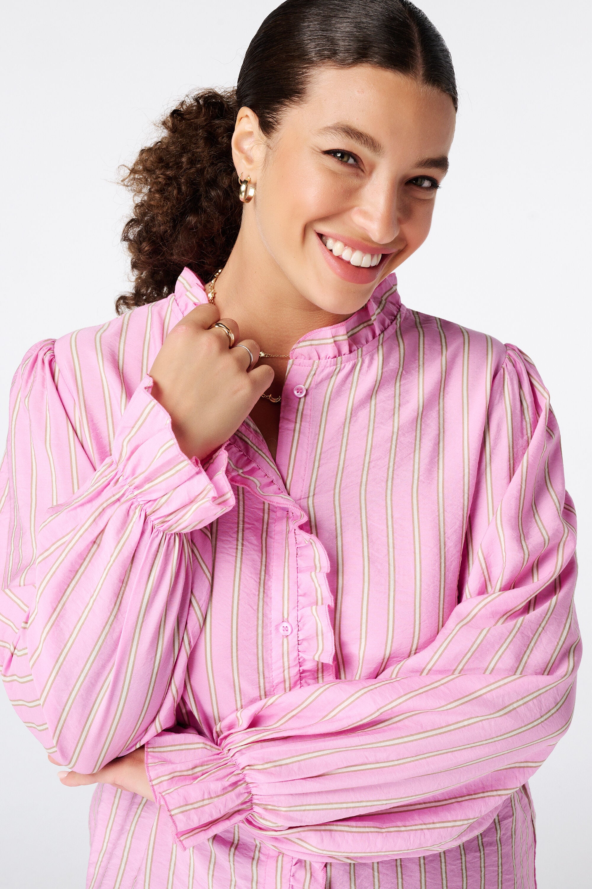 Gestreepte blouse met volants image number 4