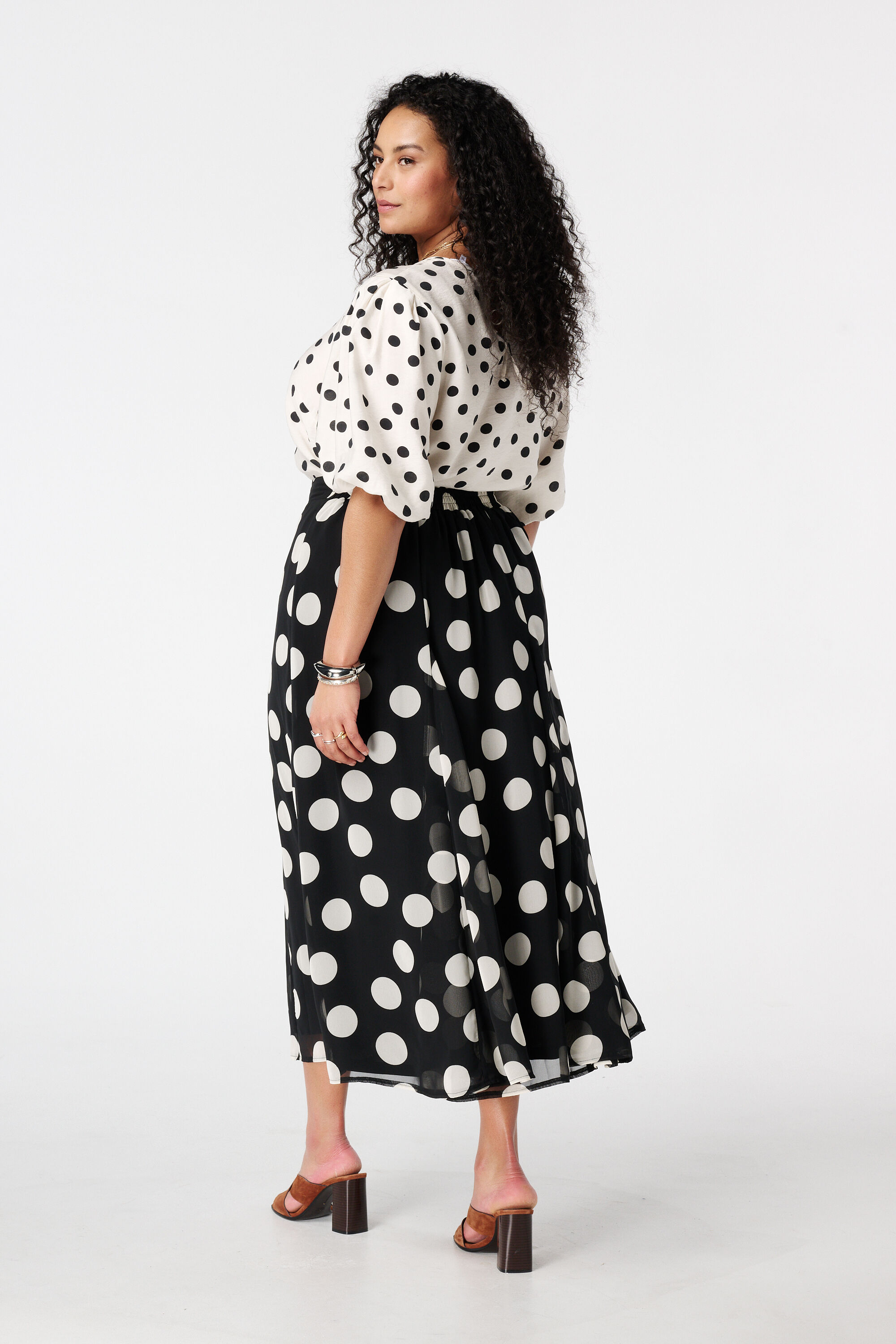 Polka dot midi rok image number 3