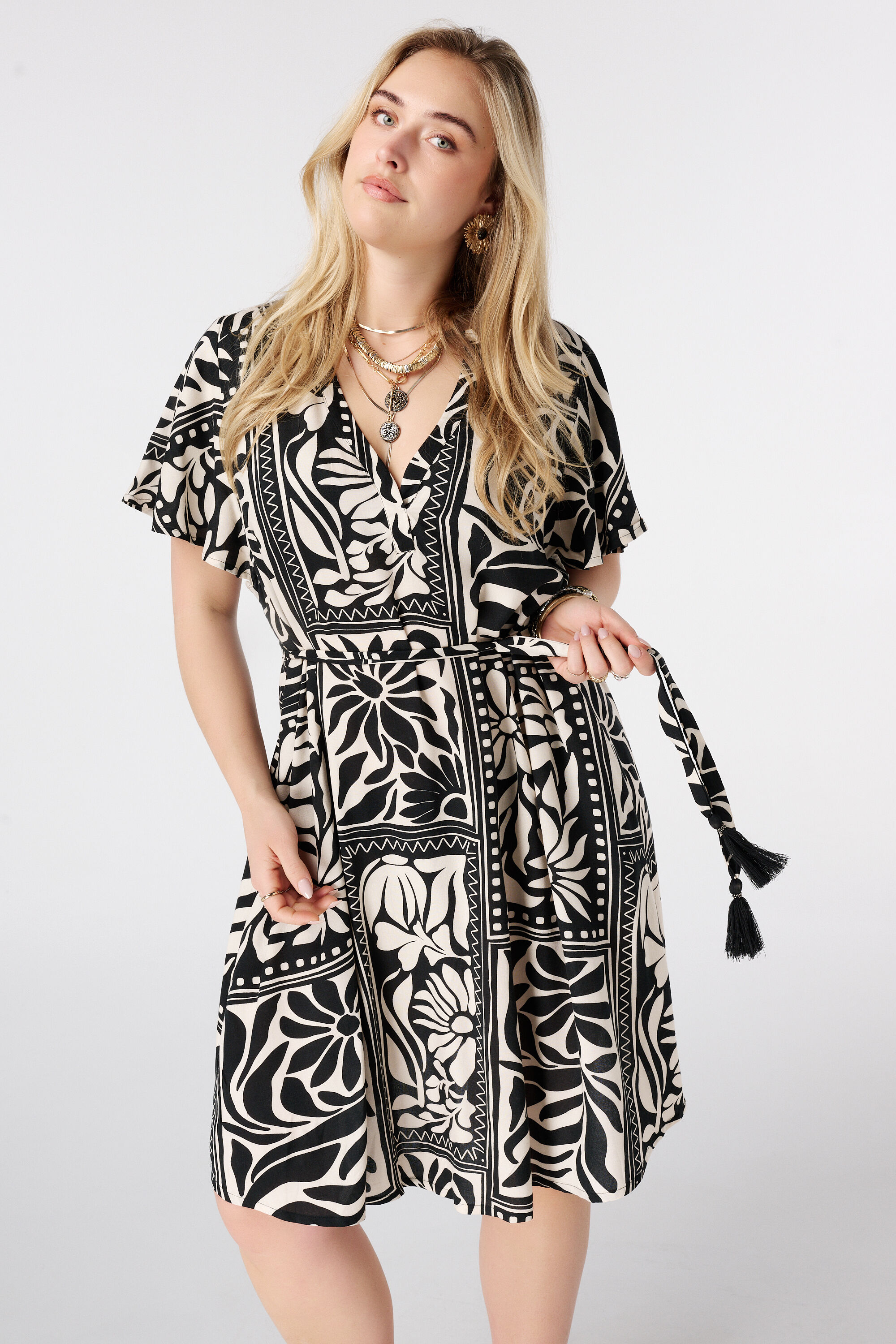 Jurkje met ceintuur image number 5