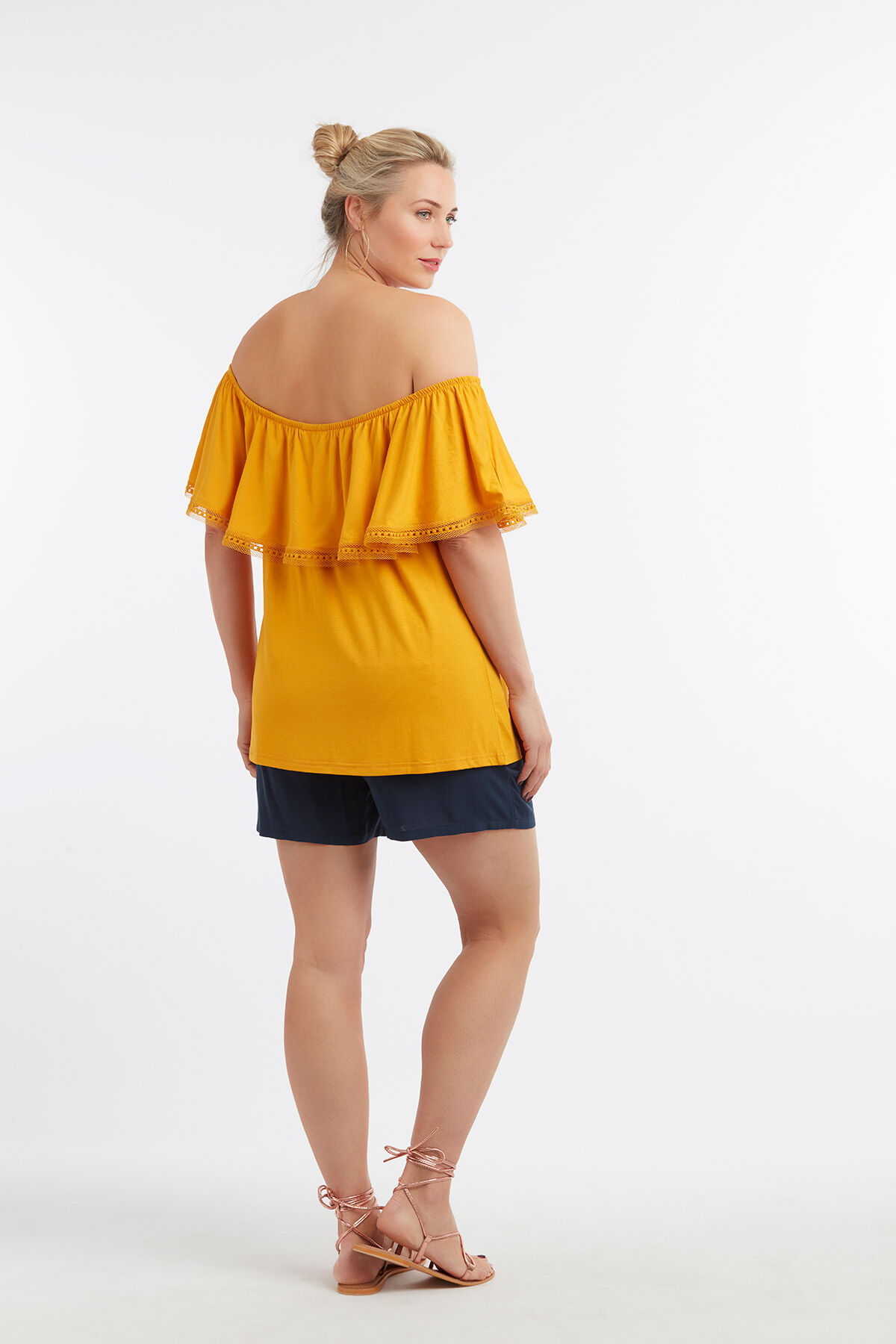 Off-shoulder top met volant image number 4