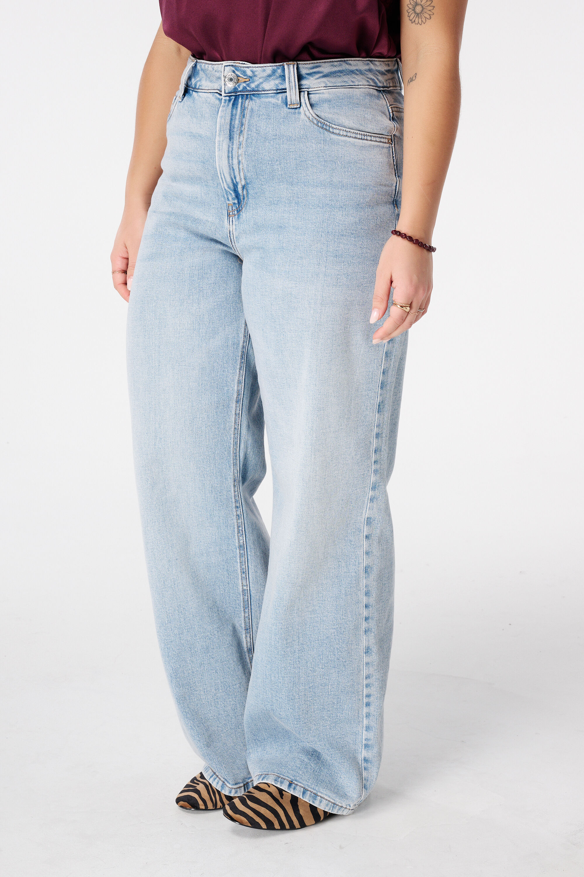 Wide leg jeans IVY image number 5