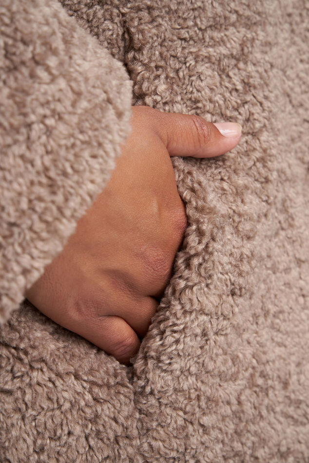 Teddy jas image number 4