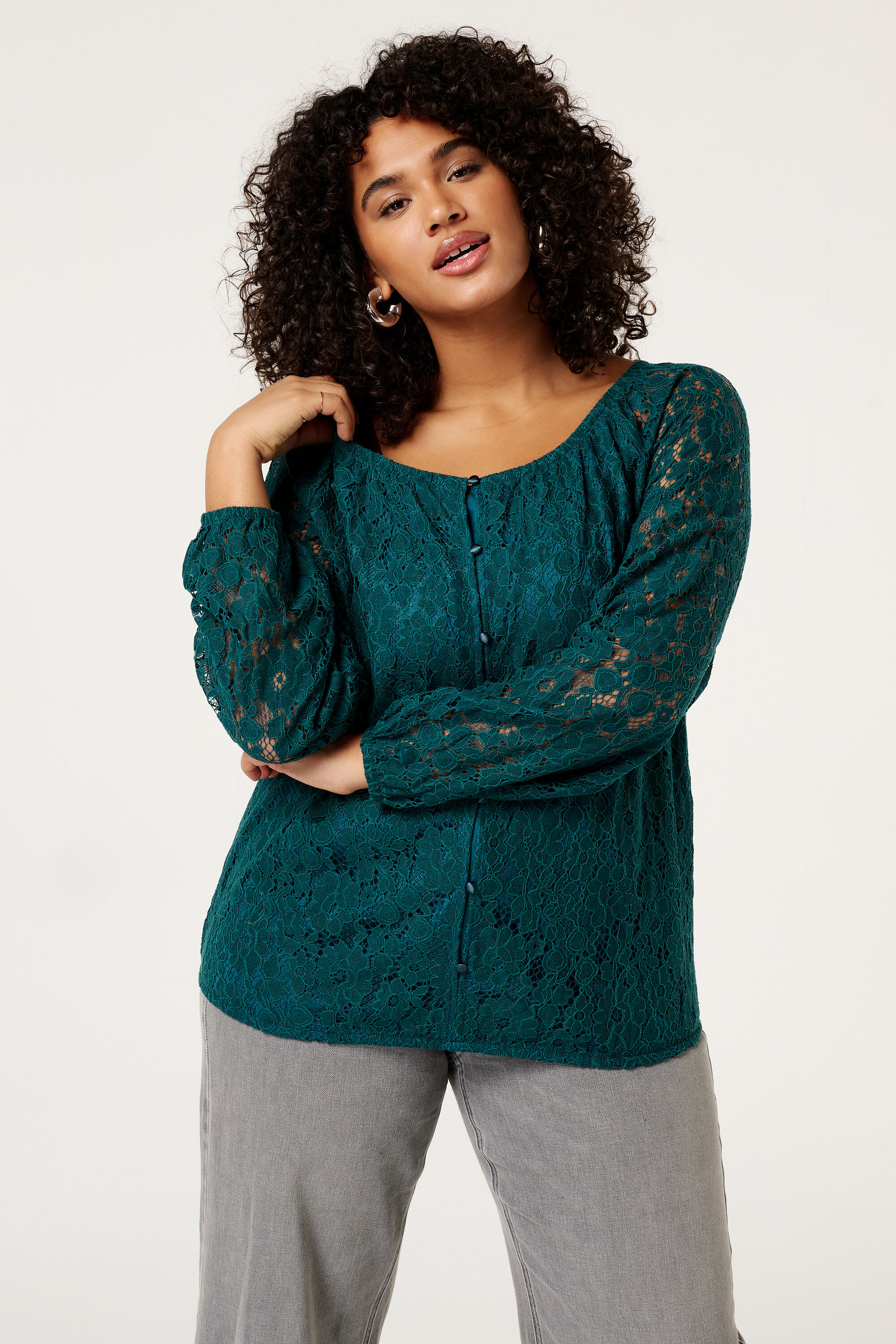 Kanten top met knoopjes image number 0