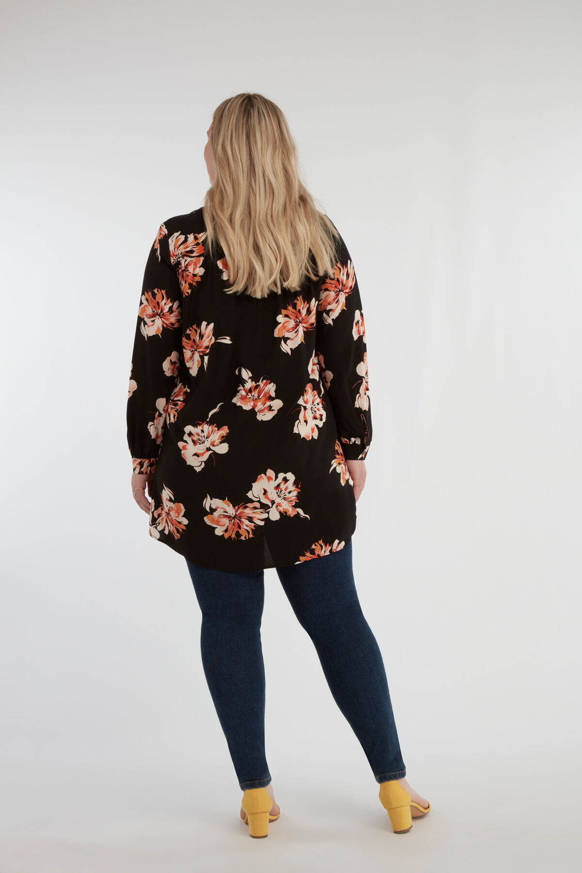 Tuniekblouse met bloemenprint image number 4