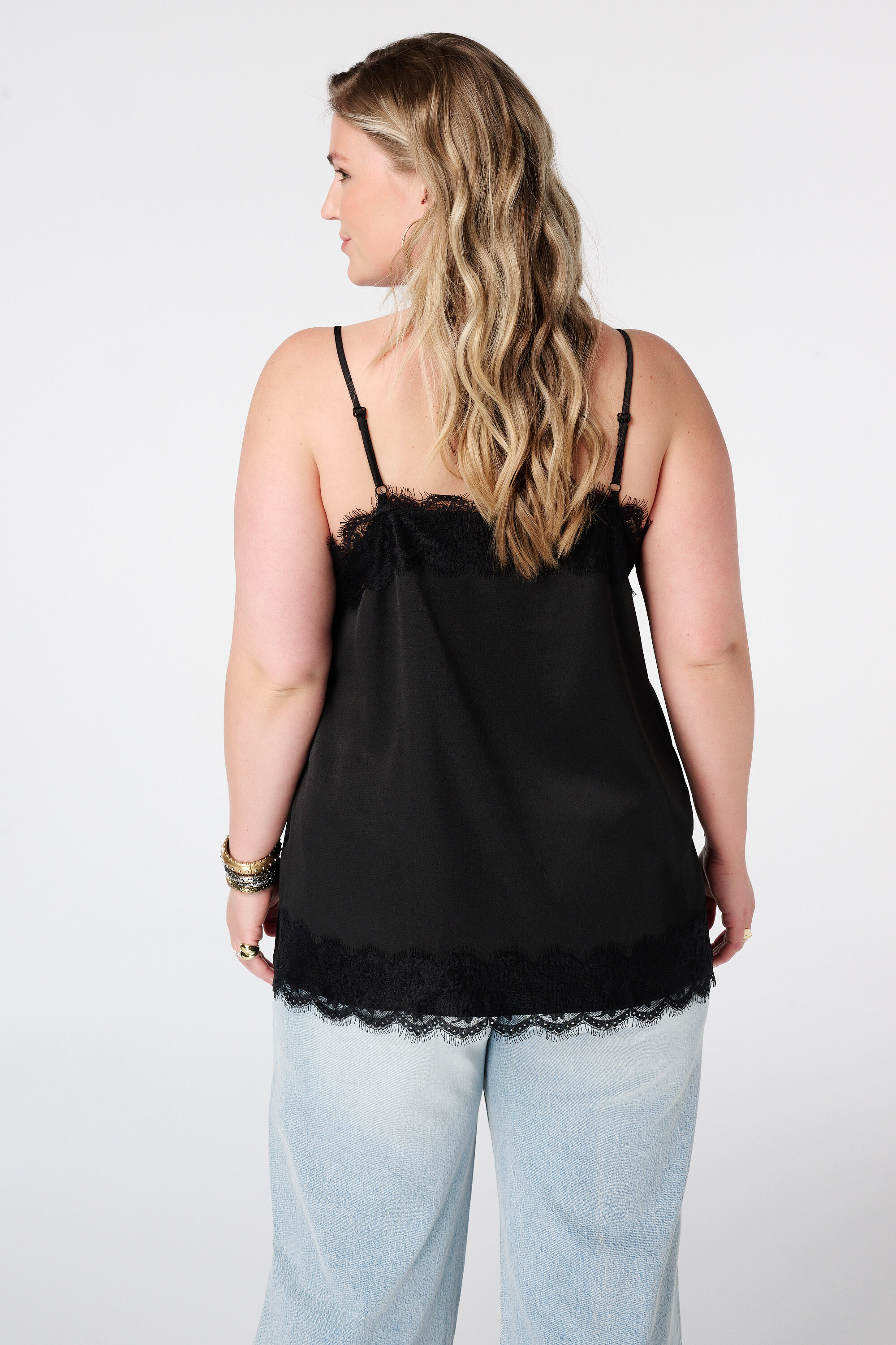Spaghetti blouse met kant image number 3
