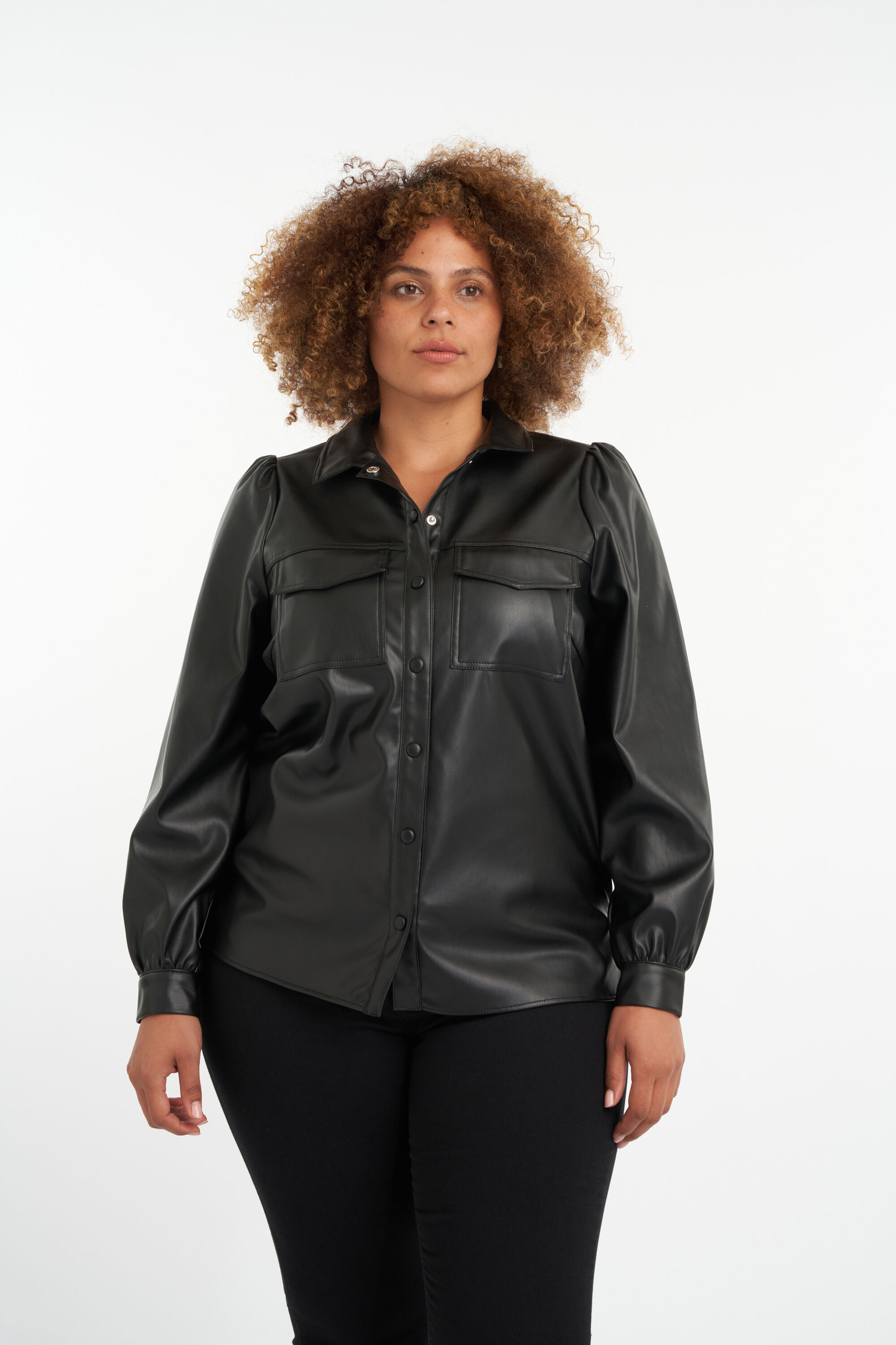 Imitatieleren blouse met pofmouwen image number 5