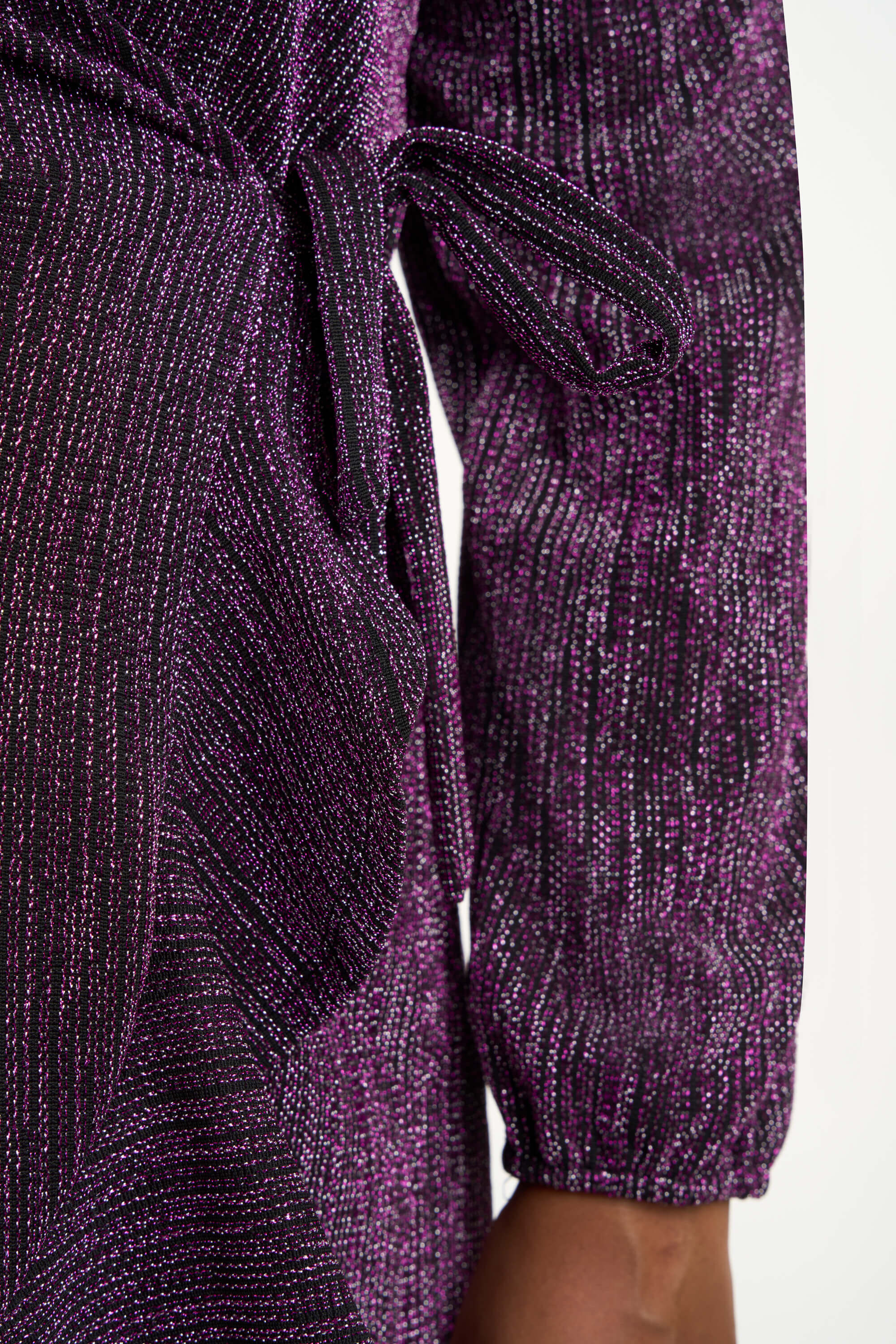 Wikkeljurk met glitters image number 6