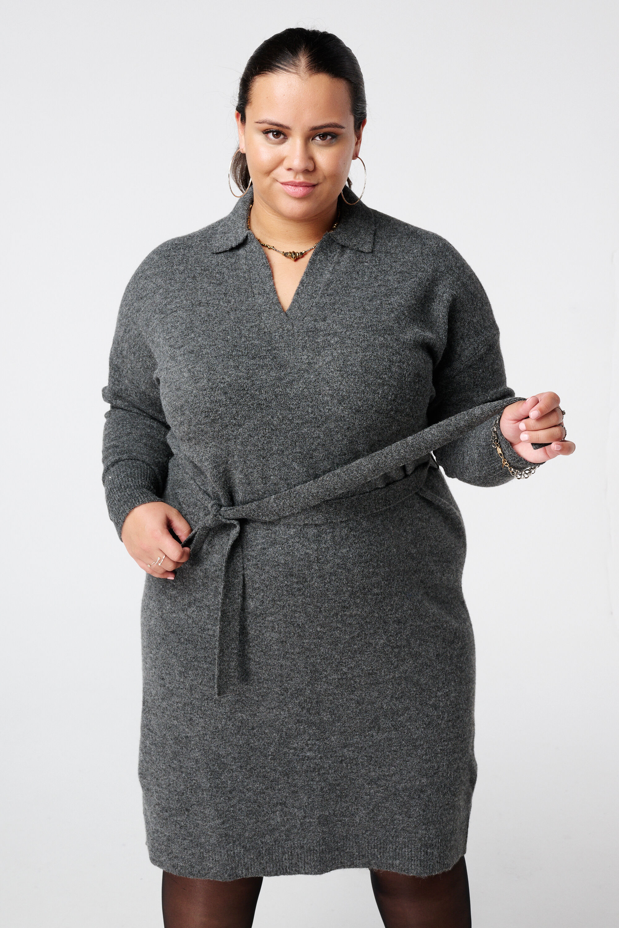 Gebreide polo jurk met ceintuur image number 5