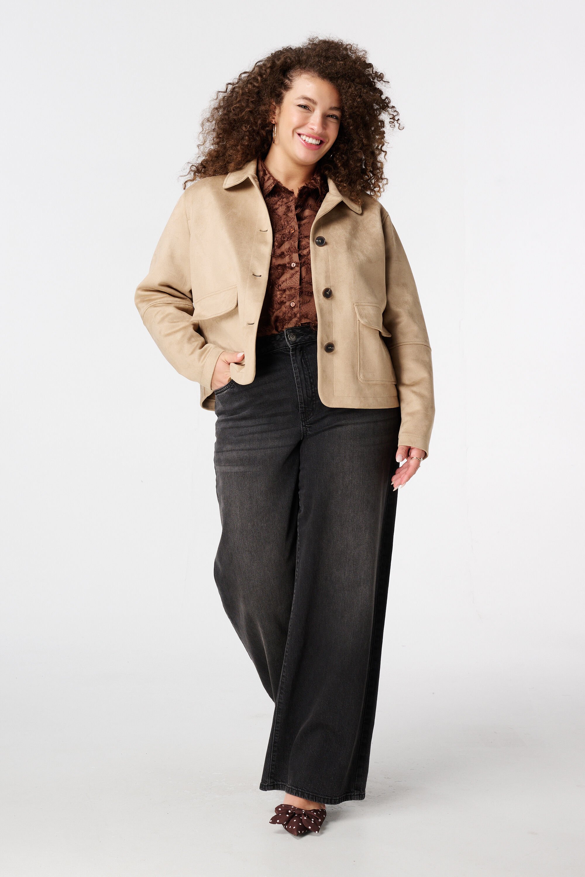 Su&egrave;dine jacket met knoopsluiting image number 5