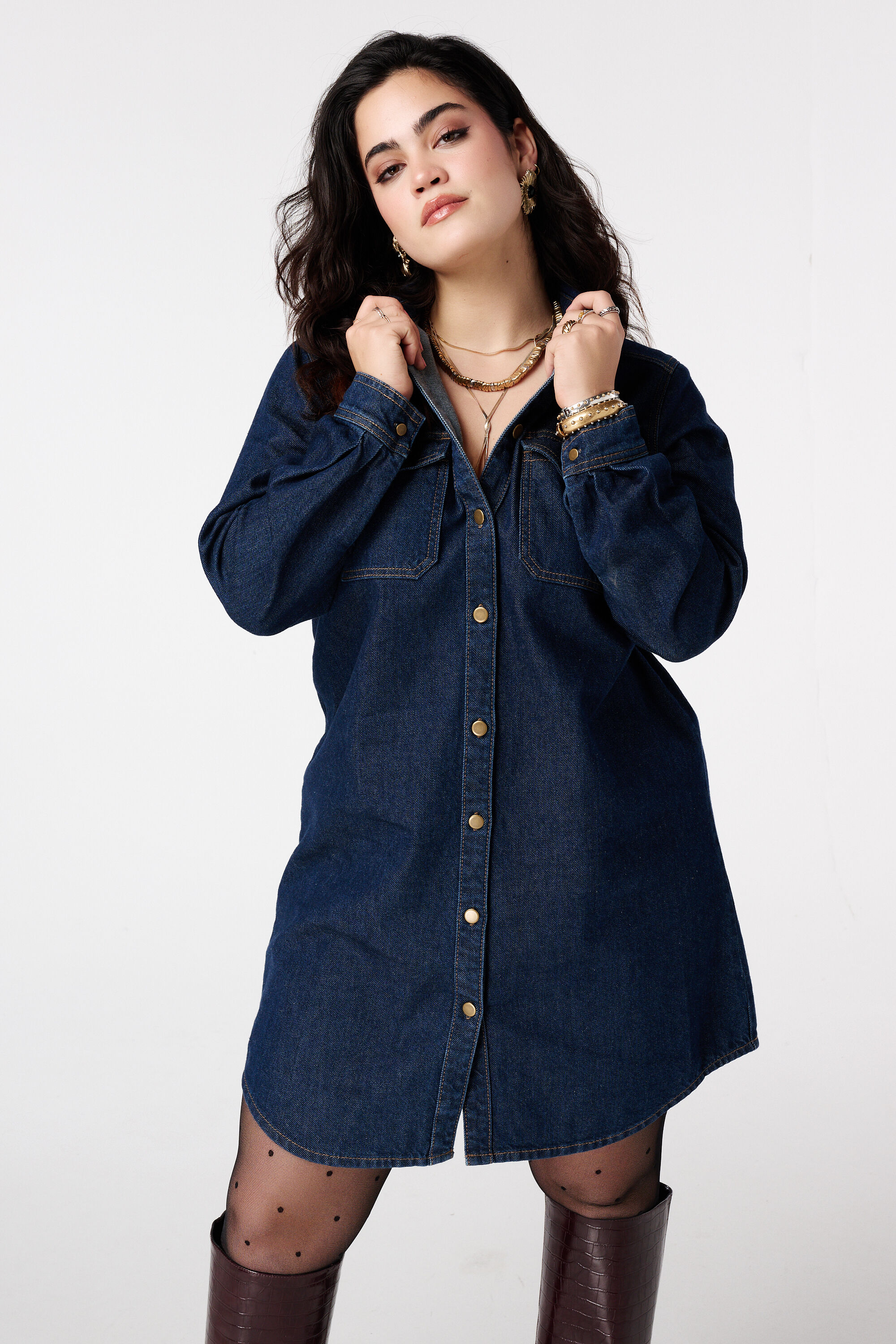 Spijkerjurk met knoopsluiting image number 5