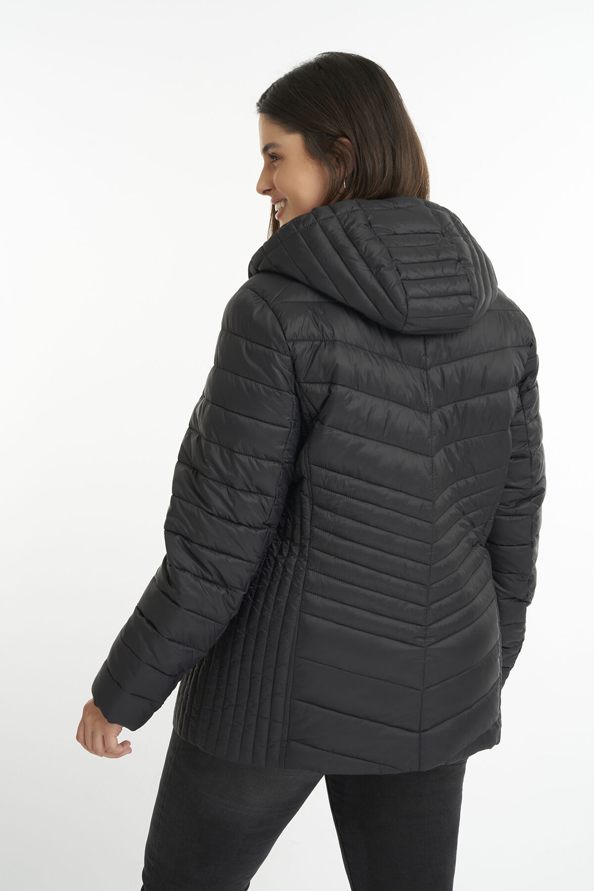Gewatteerde jas met capuchon image number 3