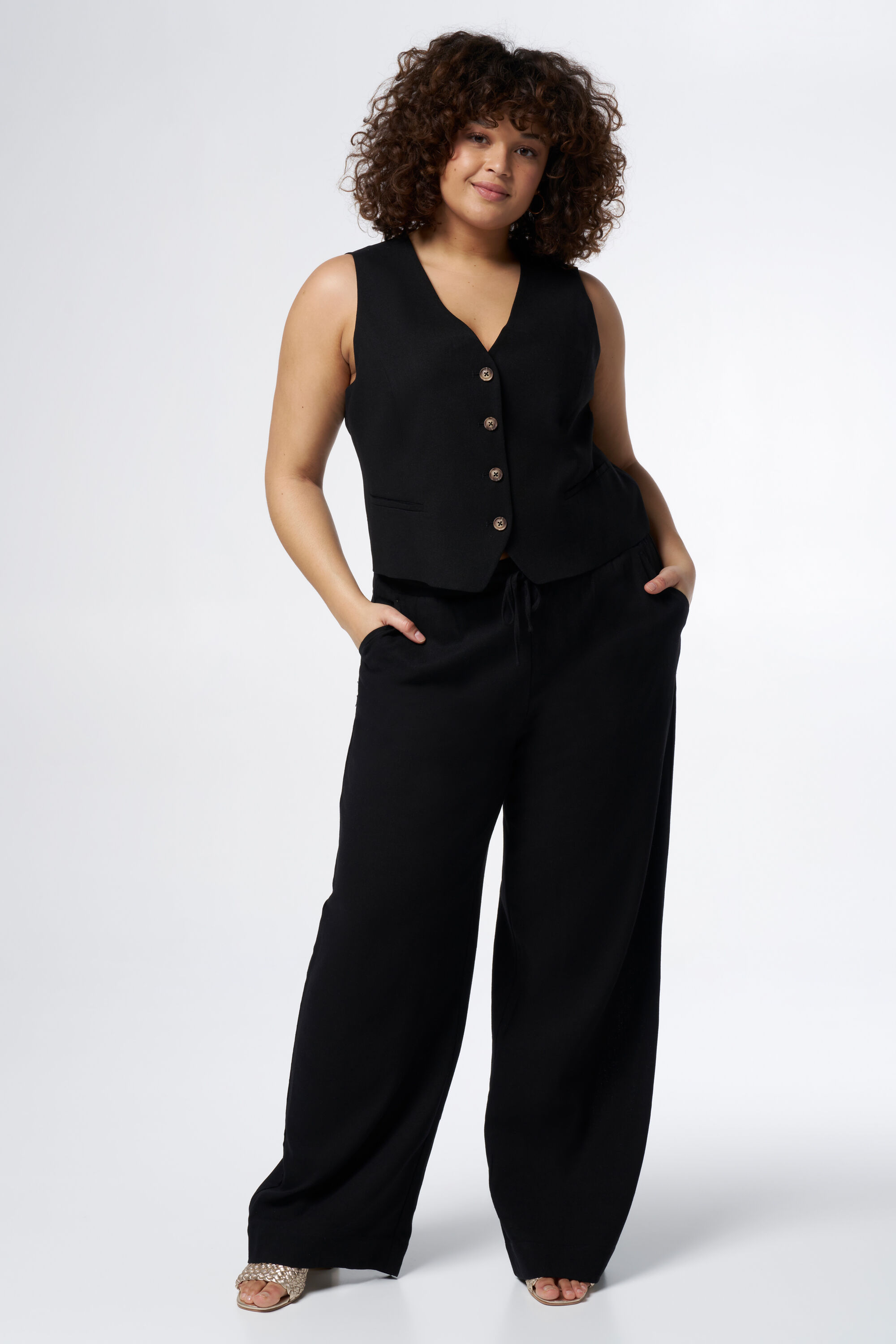 Linnen gilet met tortoise knopen image number 6