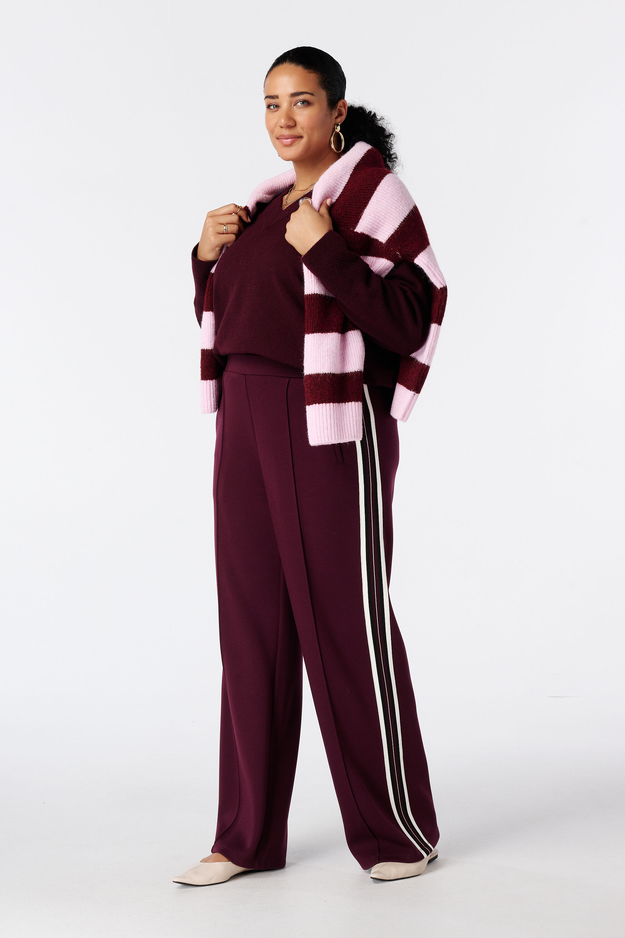 Broek met contraststreep