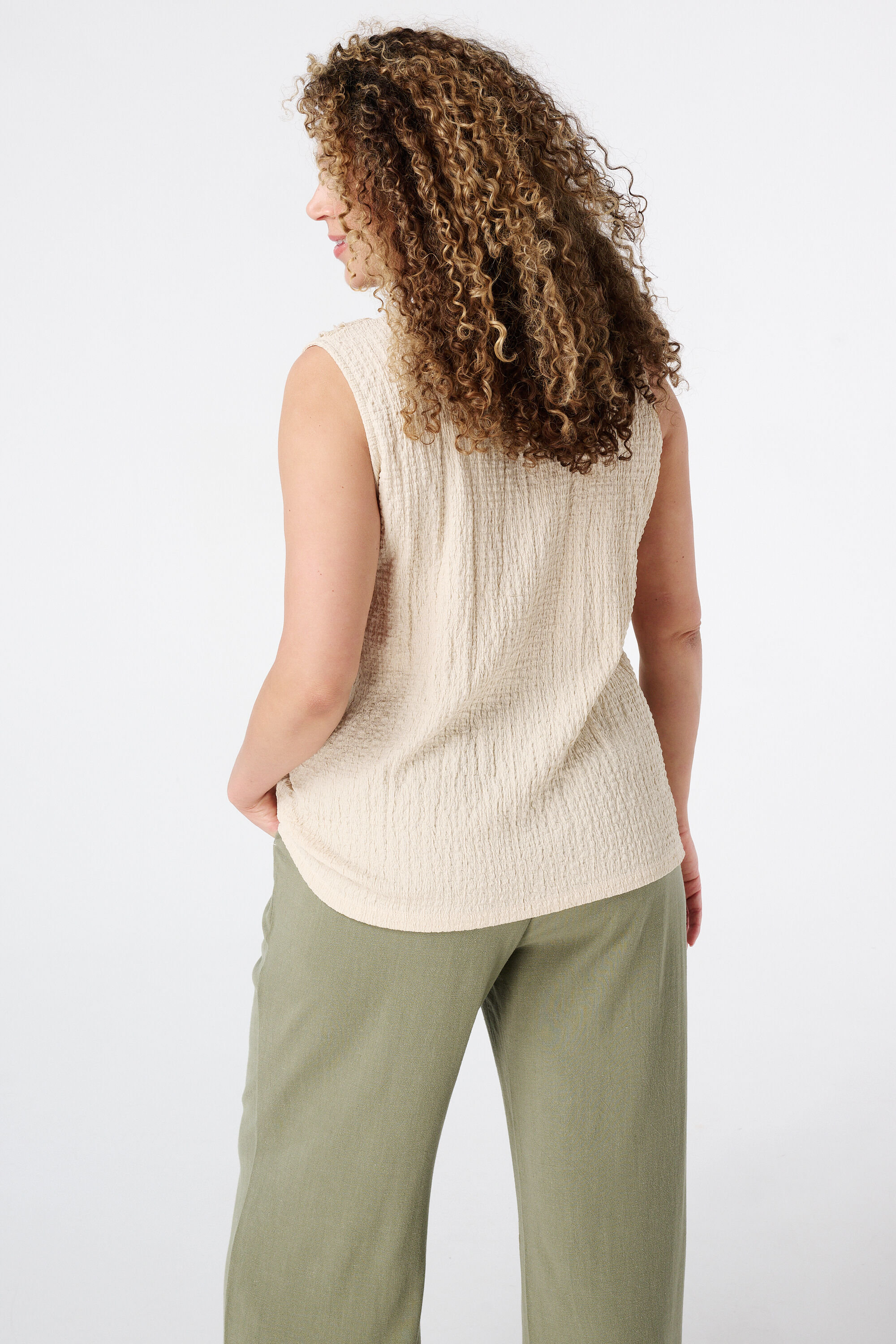 Top met volant details image number 3