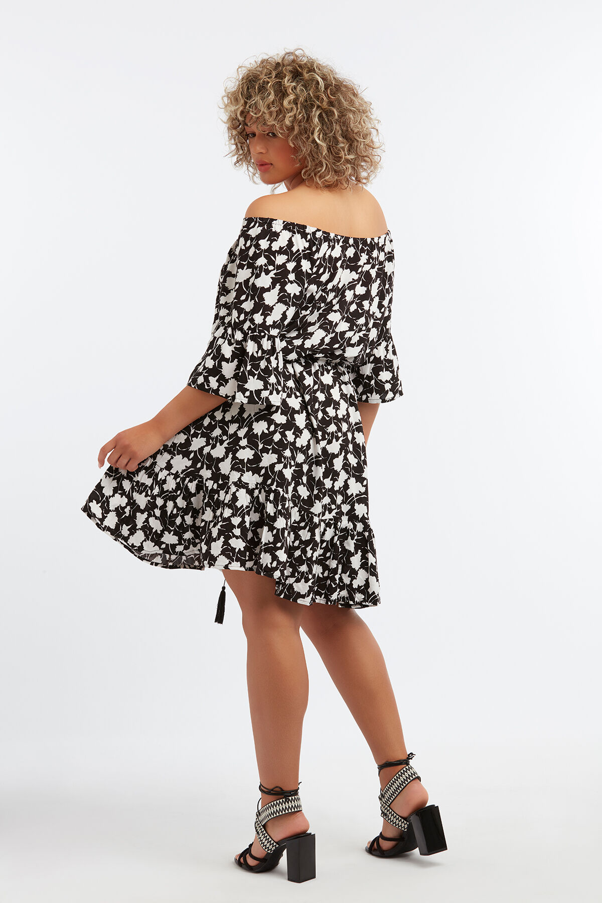 Jurk met bloemenprint image number 5