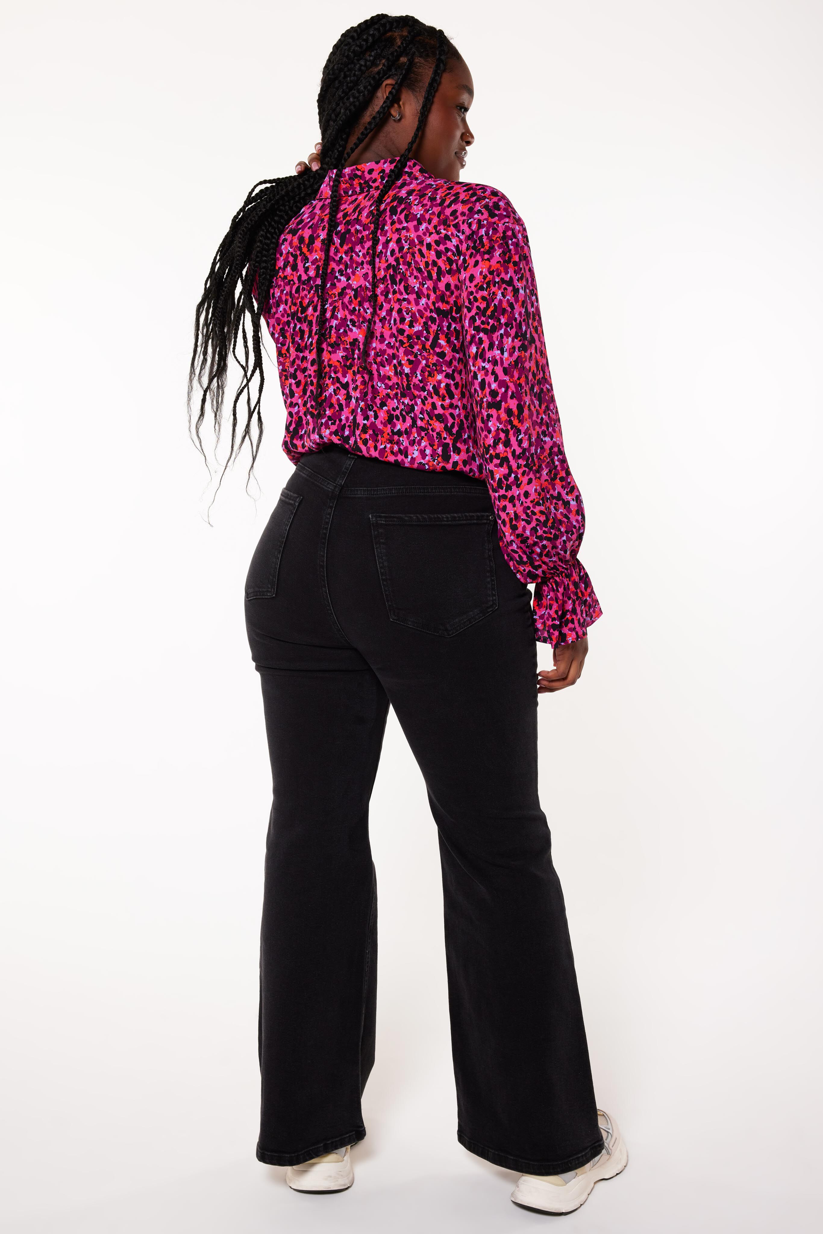 Bootleg jeans image number 4