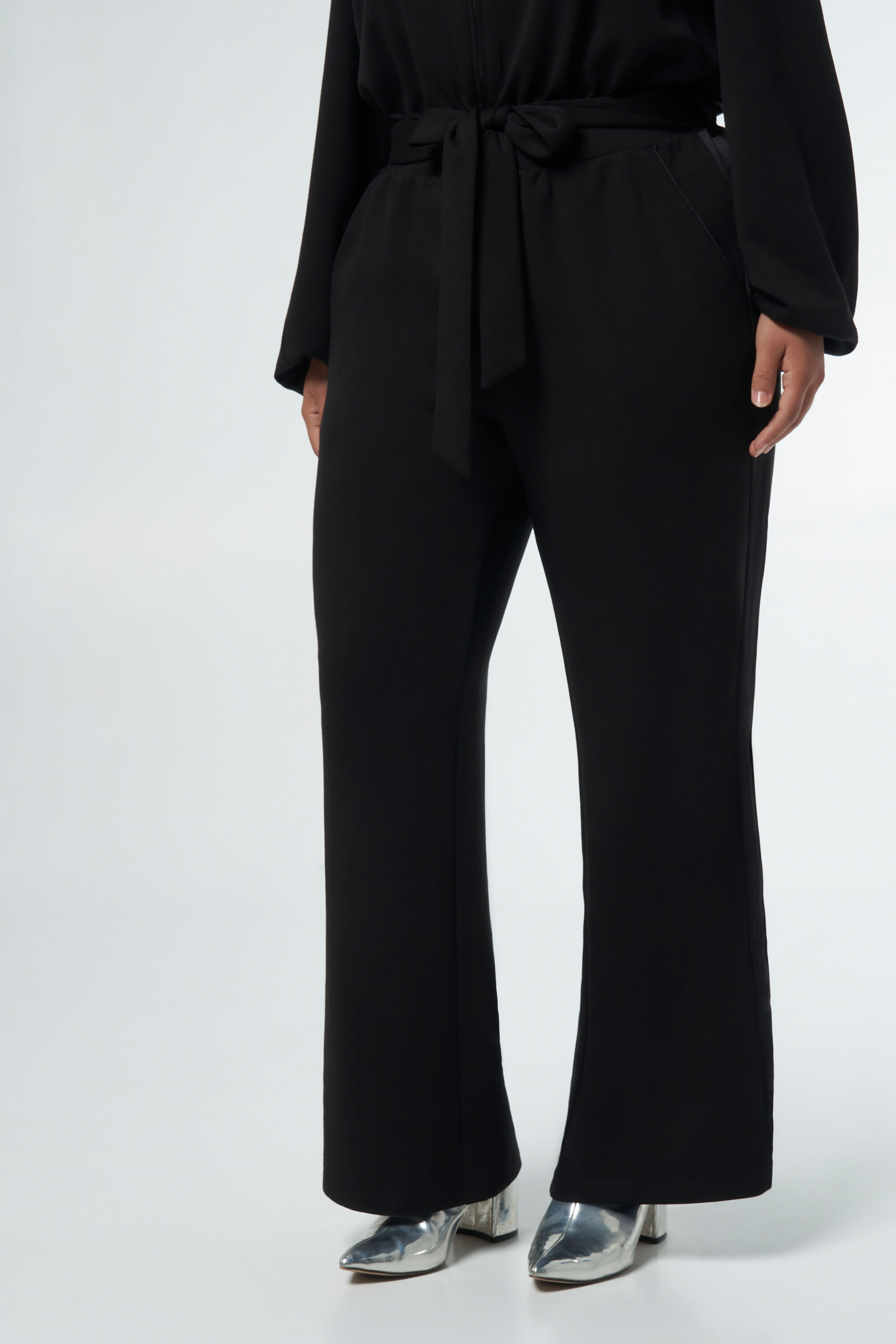 Jumpsuit met details image number 5