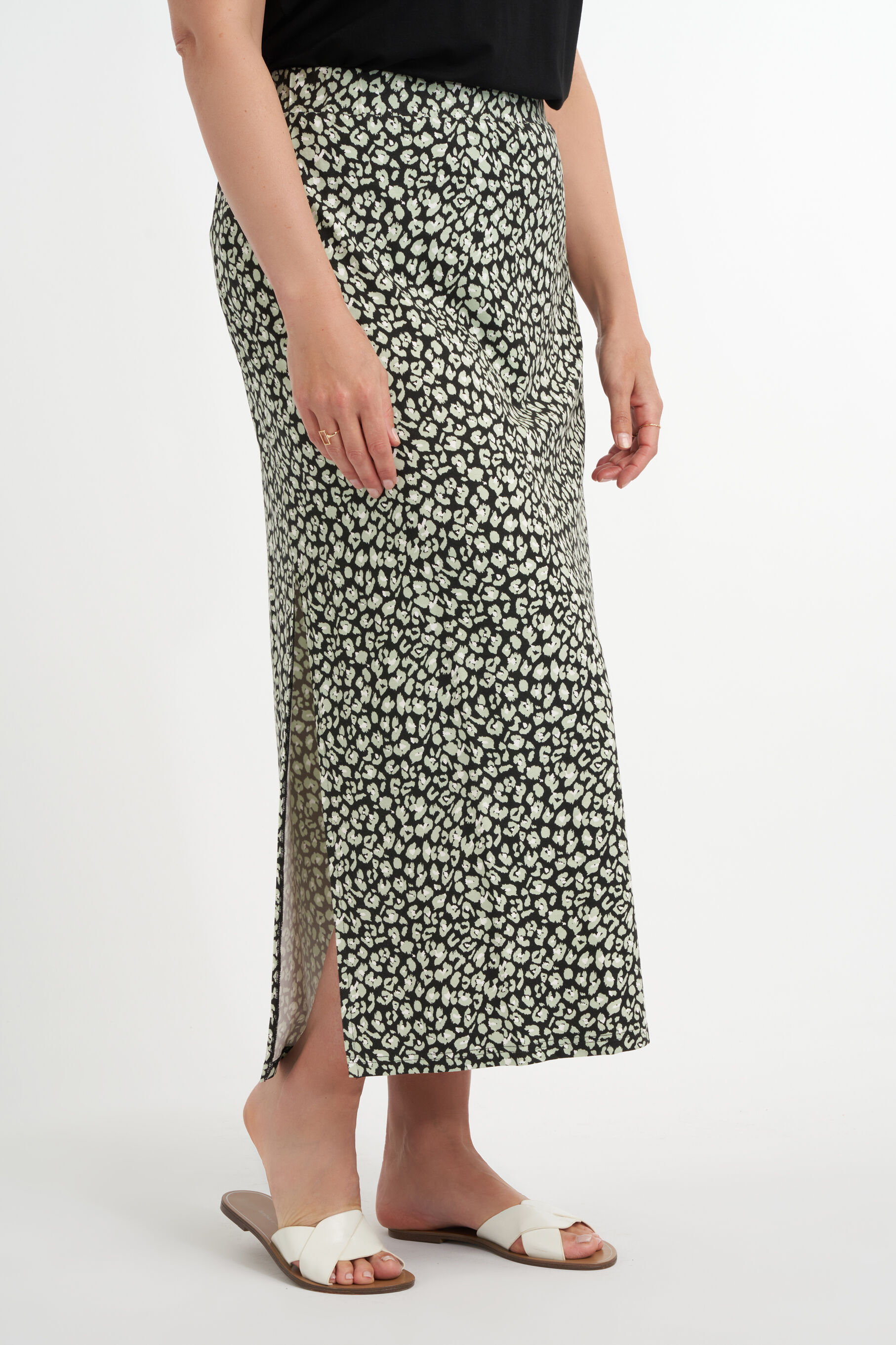 Rok met split new arrivals zijkant
